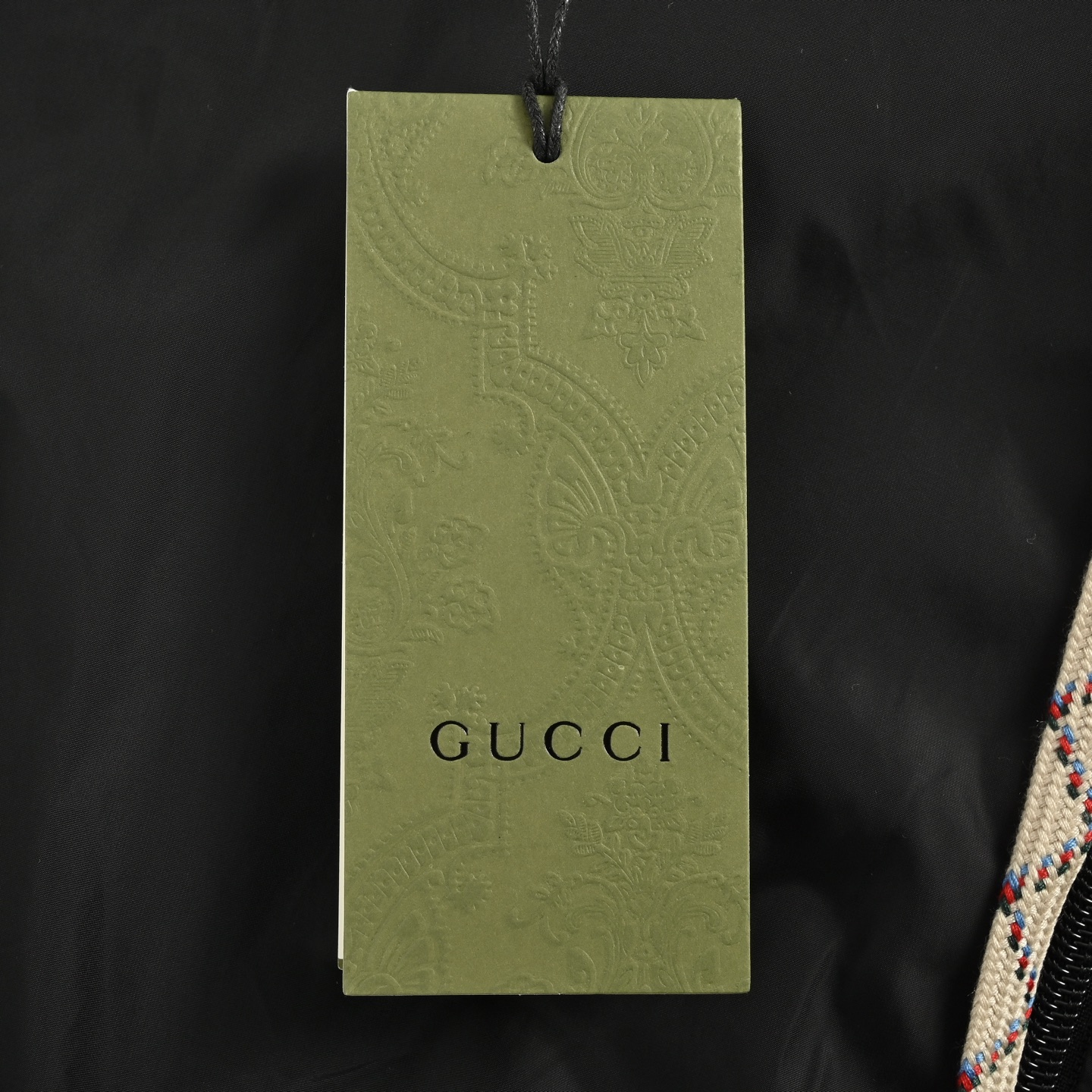 Gucci/古驰 线条设计拉链口袋连帽风衣夹克外套-Chinese UA Cheap High Quatity Brand Clothes Bags handbags Sneakers wholesale wholesaler seller from China Factory suppliers Fashion Clothing Shoes best Quality Beautiful Price Gucci/古驰 线条设计拉链口袋连帽风衣夹克外套