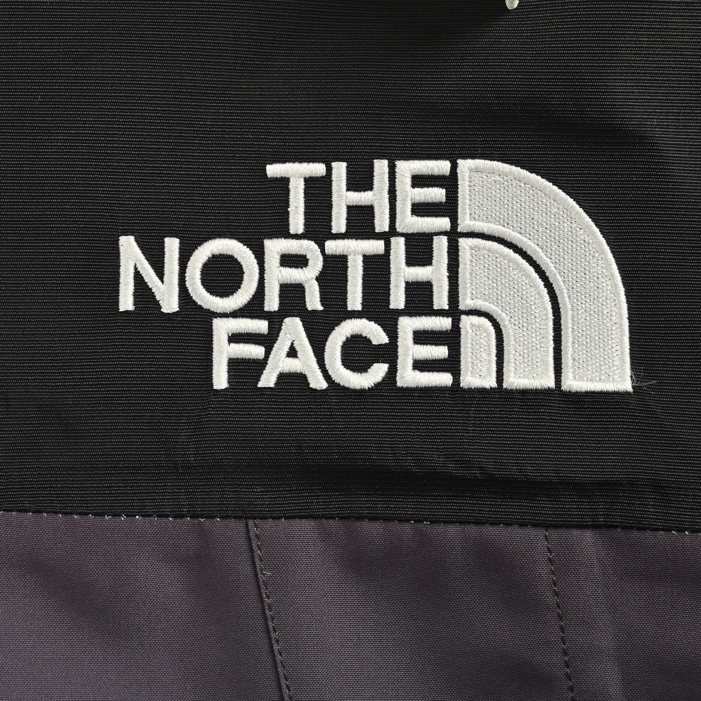 The North Face/北面 23Fw 暗夜森林限量版1990冲锋衣