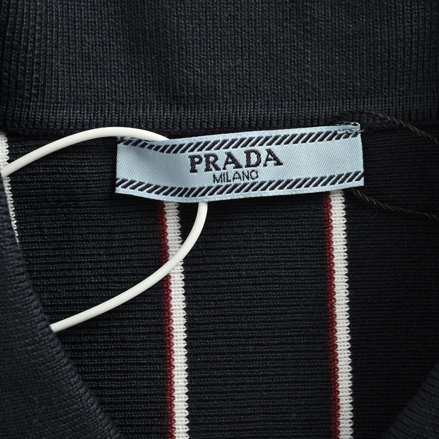 Prada/普拉达 25Fw 条纹翻领针织开衫-Chinese wholesaler seller Clothes Bags handbags wholesale Shoes High Quatity wholesaler seller Cheap Sneakers from China Factory Chinese suppliers china wholesale clothing wholesaler seller Prada/普拉达 25Fw 条纹翻领针织开衫