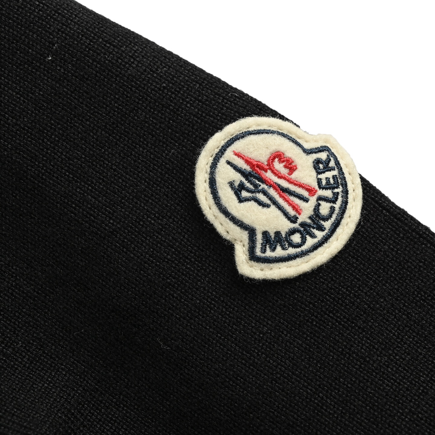 Moncler/蒙口 袖子针织拼接不规则轻薄羽绒服