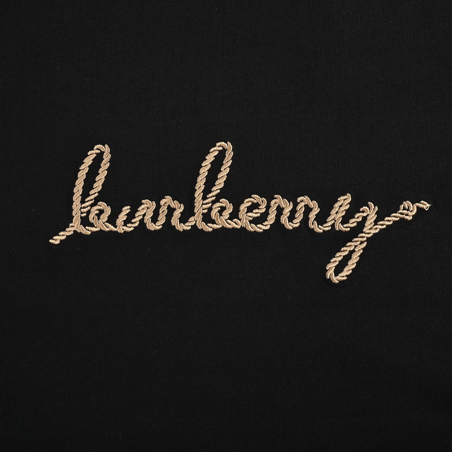 Burberry/巴宝莉 胸前签名后背爱心战马长袖-Chinese UA Cheap High Quatity Brand Clothes Bags handbags Sneakers wholesale wholesaler seller from China Factory suppliers Fashion Clothing Shoes best Quality Beautiful Price Burberry/巴宝莉 胸前签名后背爱心战马长袖