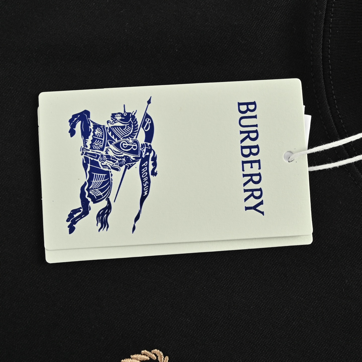Burberry/巴宝莉 胸前签名后背爱心战马长袖-Chinese UA Cheap High Quatity Brand Clothes Bags handbags Sneakers wholesale wholesaler seller from China Factory suppliers Fashion Clothing Shoes best Quality Beautiful Price Burberry/巴宝莉 胸前签名后背爱心战马长袖
