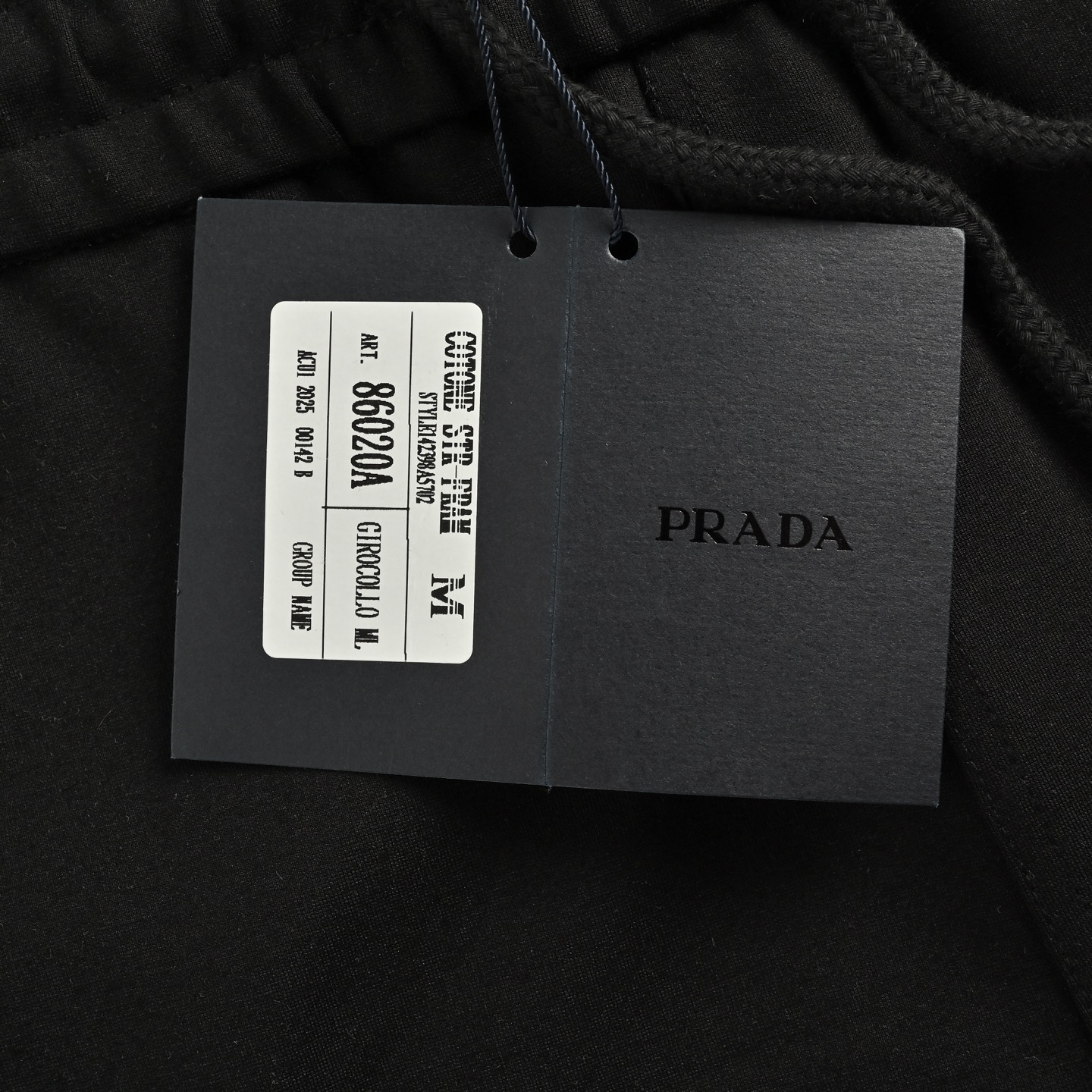 Prada/普拉达 后袋尼龙口袋三角标长裤-莆田鞋,莆田鞋货源,高仿鞋,高仿鞋货源,安福档口,莆田高仿鞋,莆田鞋批发,高仿鞋批发,莆田高仿运动鞋,高仿运动鞋,莆田运动鞋 Prada/普拉达 后袋尼龙口袋三角标长裤