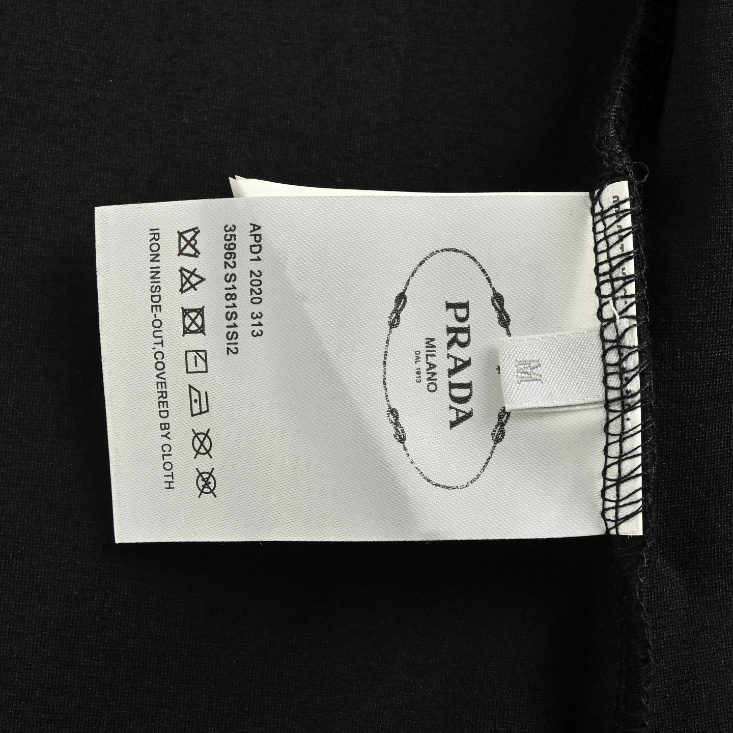 Prada/普拉达 25Fw锥形拉链口袋外套