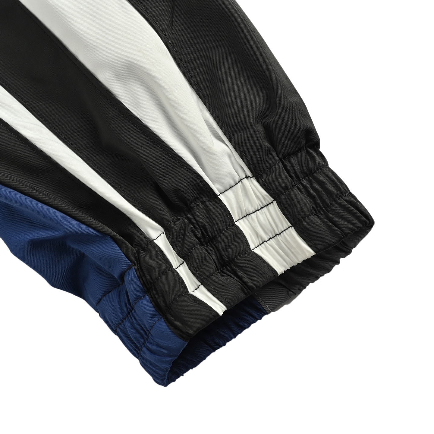 Balenciaga/巴黎世家 双色拼接字母刺绣风衣外套
