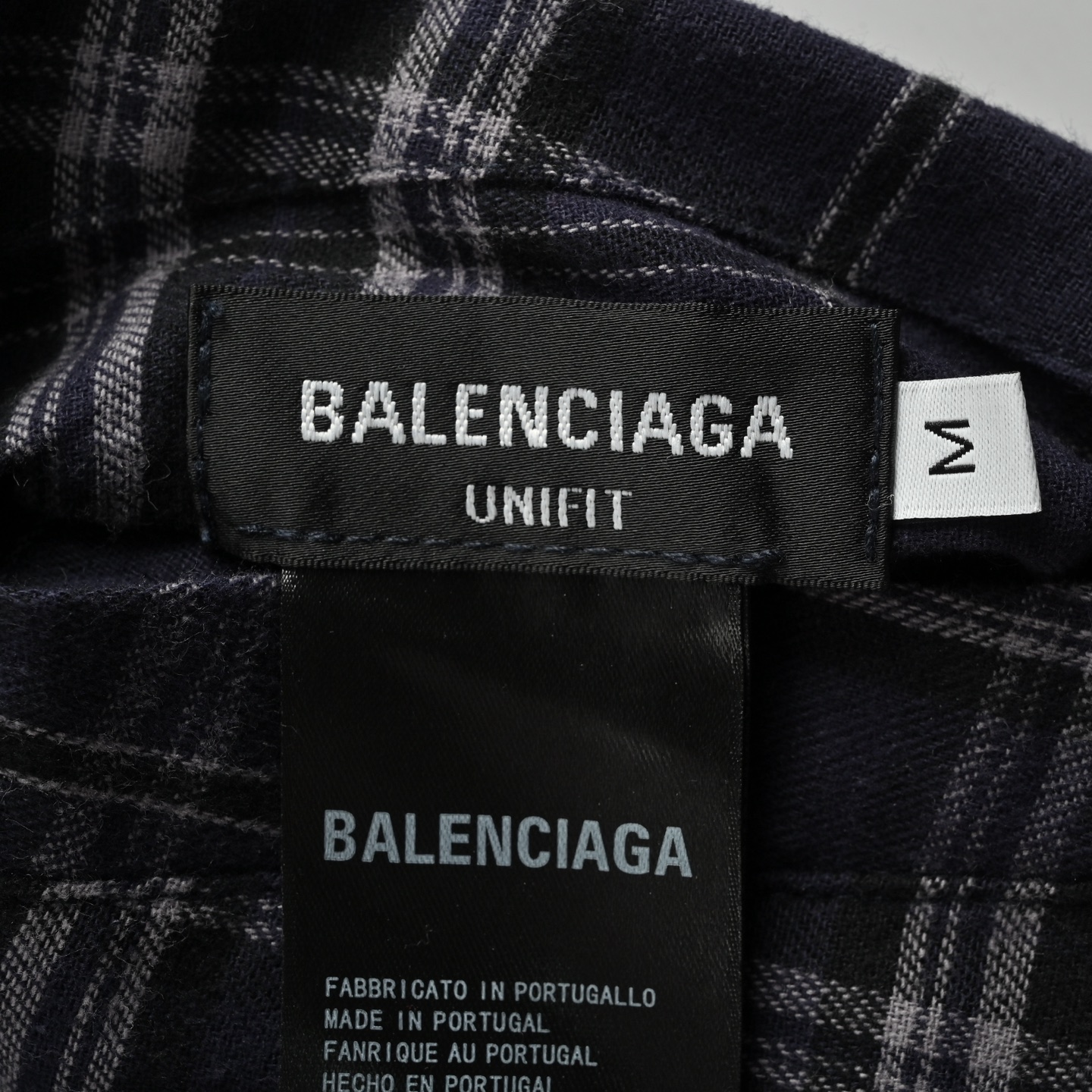 Balenciaga/巴黎世家 格纹贴布字母双面穿拉链外套-莆田鞋,莆田鞋货源,高仿鞋,高仿鞋货源,安福档口,莆田高仿鞋,莆田鞋批发,高仿鞋批发,莆田高仿运动鞋,高仿运动鞋,莆田运动鞋 Balenciaga/巴黎世家 格纹贴布字母双面穿拉链外套
