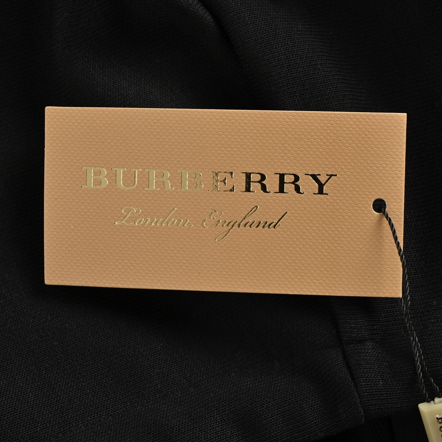 Burberry/巴宝莉 25Fw 格纹战马贴布咖链连帽外套