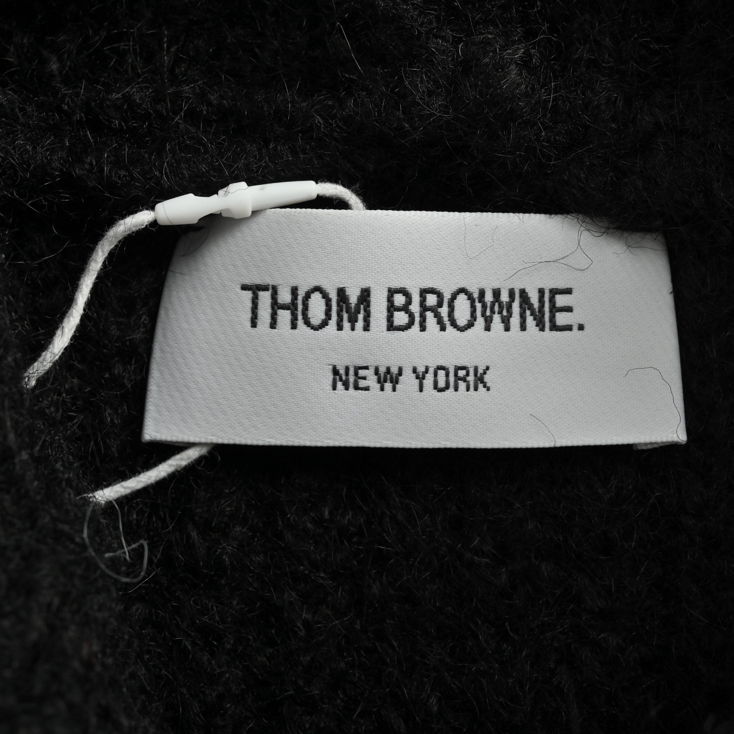 Thom Browne/汤姆布朗 25Fw 香肠狗条纹开衫连帽毛衣 黑色 米色