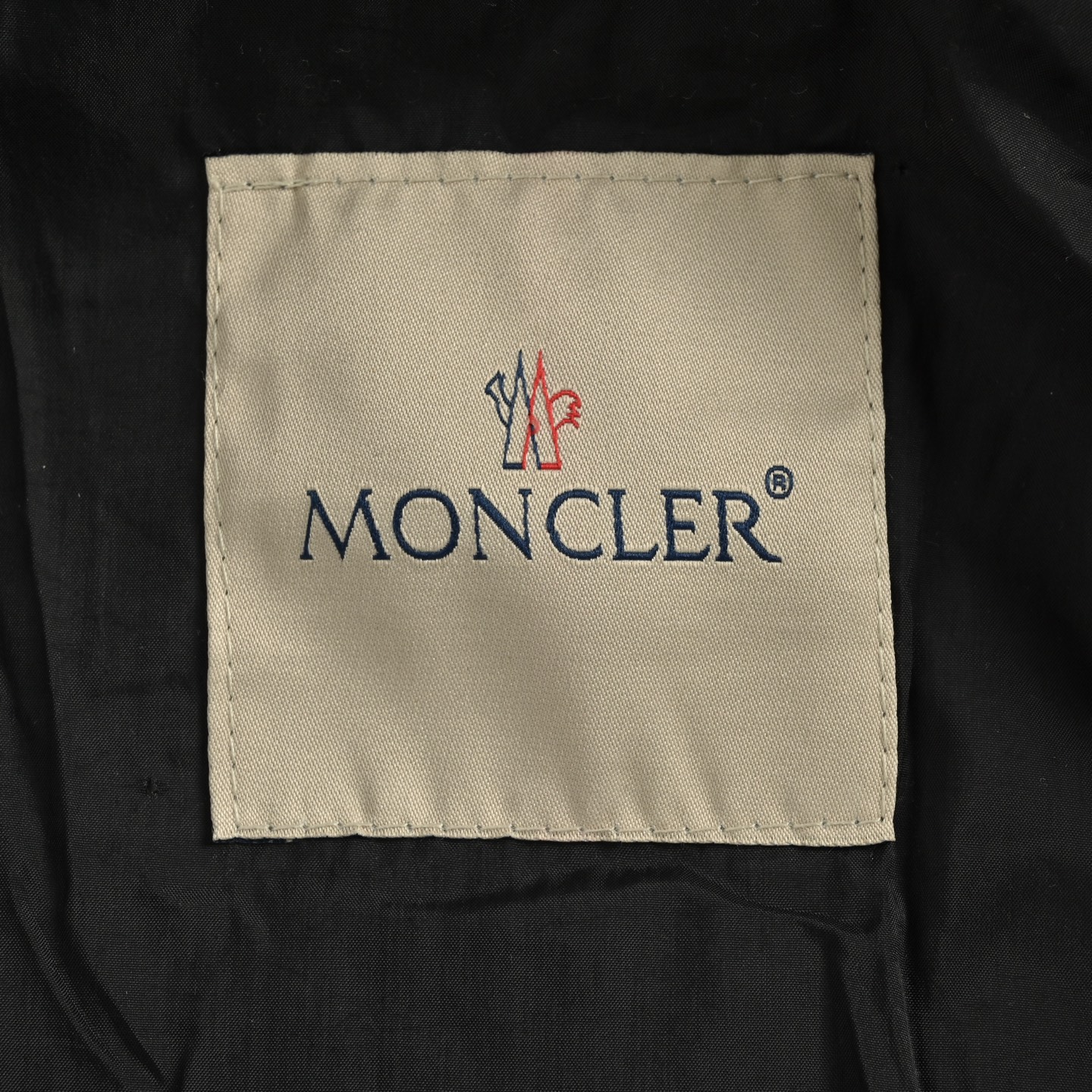Moncler/蒙口 联名双拉链连帽羽绒服-莆田鞋,莆田鞋货源,高仿鞋,高仿鞋货源,安福档口,莆田高仿鞋,莆田鞋批发,高仿鞋批发,莆田高仿运动鞋,高仿运动鞋,莆田运动鞋 Moncler/蒙口 联名双拉链连帽羽绒服