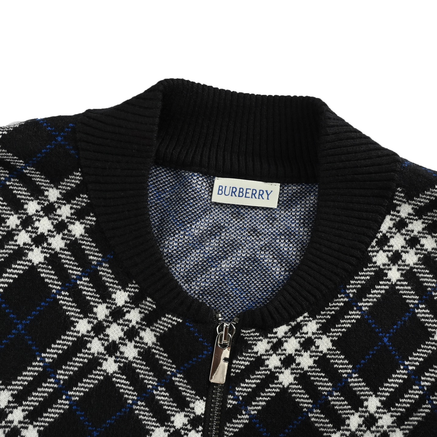 Burberry/巴宝莉 25Fw 斜格纹拉链毛衣开衫外套-莆田鞋,莆田鞋货源,高仿鞋,高仿鞋货源,安福档口,莆田高仿鞋,莆田鞋批发,高仿鞋批发,莆田高仿运动鞋,高仿运动鞋,莆田运动鞋 Burberry/巴宝莉 25Fw 斜格纹拉链毛衣开衫外套