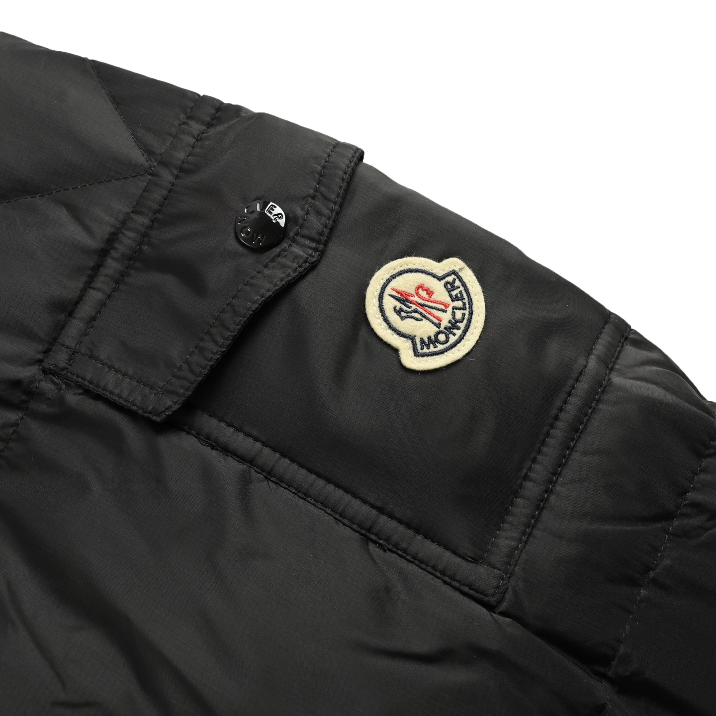 Moncler 蒙口 maya玛雅二代纯色羽绒服 黑色 银灰
