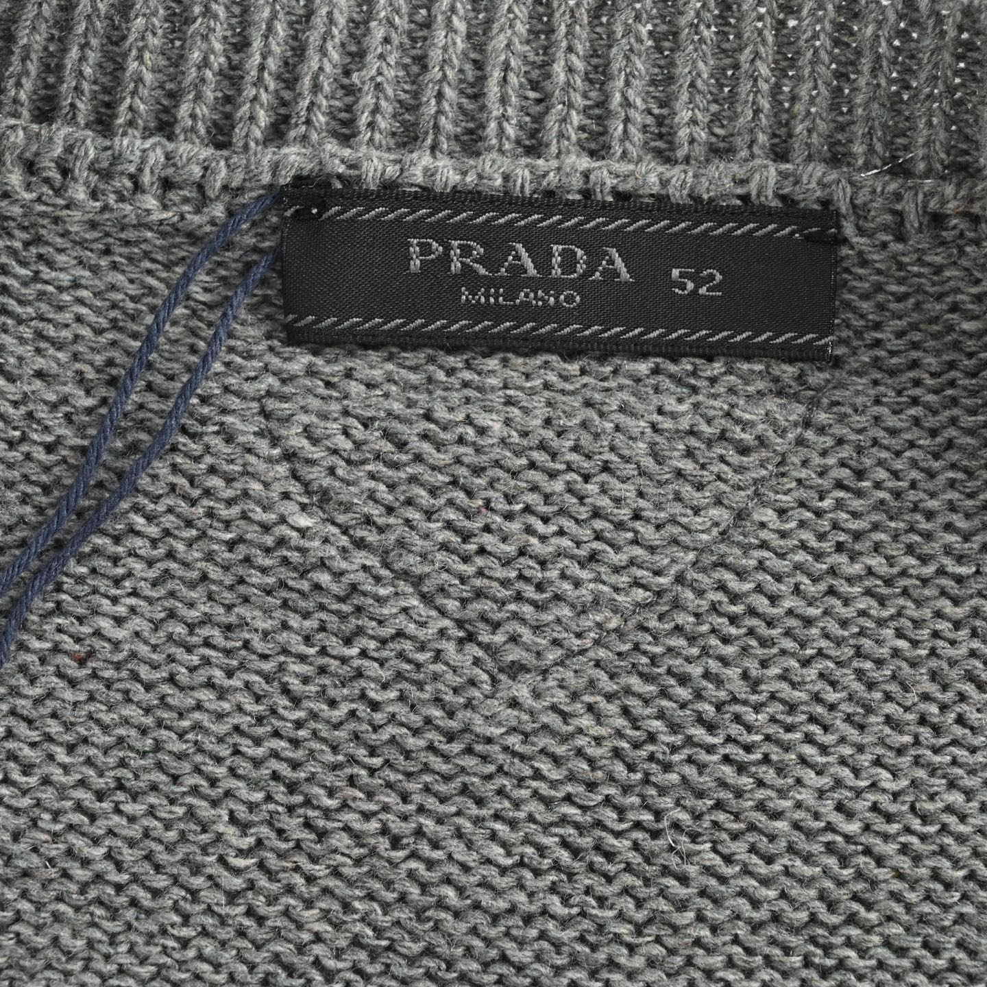 Prada/普拉达 25Fw 多口袋功能羊绒马甲