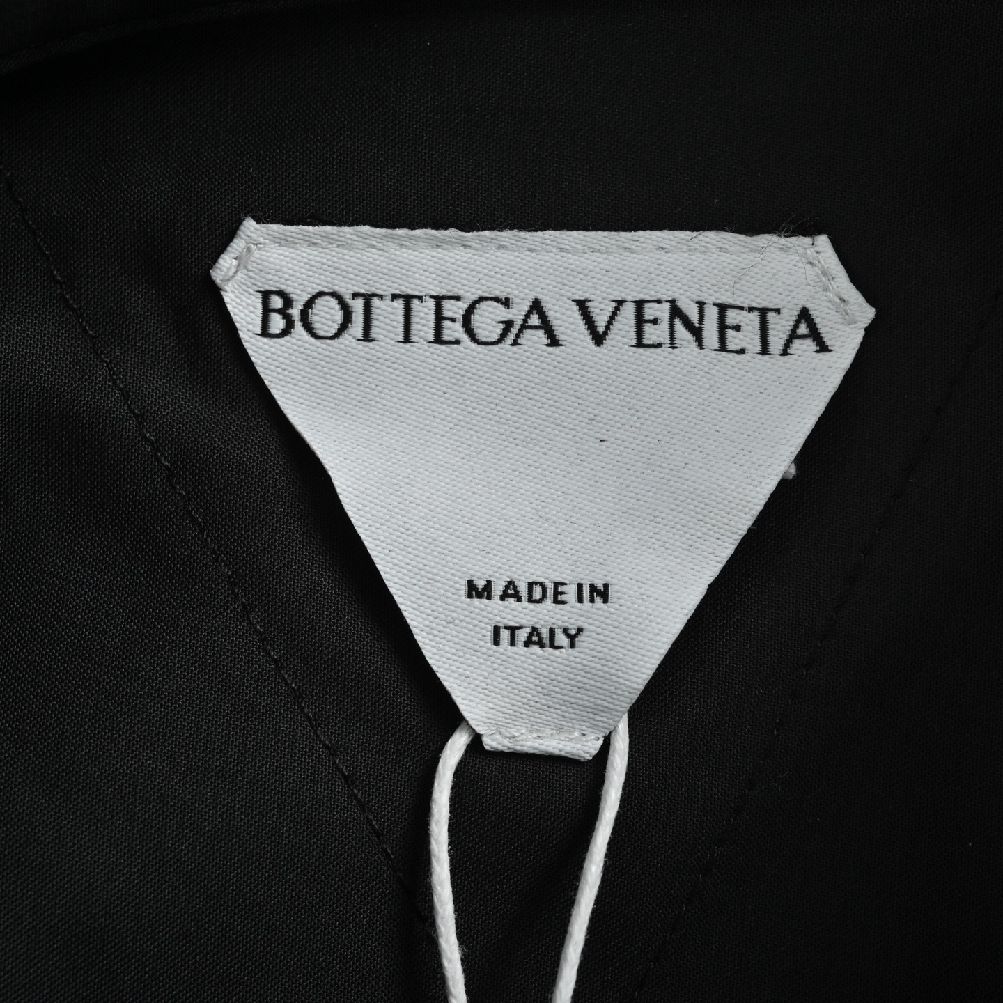 BOTTEGA VENETA葆蝶家BV 小标编织皮领外套