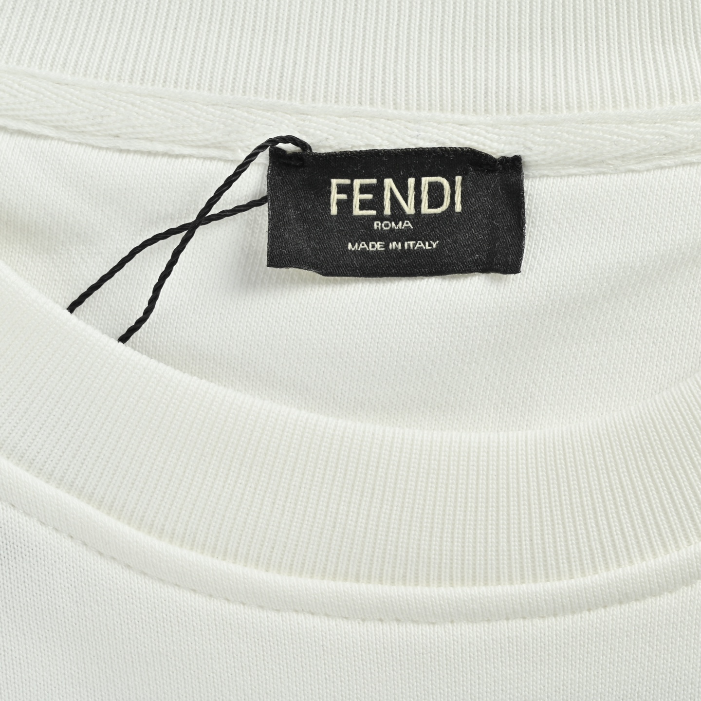 Fendi 芬迪 25Fw 老佛爷贴皮刺绣圆领卫衣-Chinese UA Cheap High Quatity Brand Clothes Bags handbags Sneakers wholesale wholesaler seller from China Factory suppliers Fashion Clothing Shoes best Quality Beautiful Price Fendi 芬迪 25Fw 老佛爷贴皮刺绣圆领卫衣