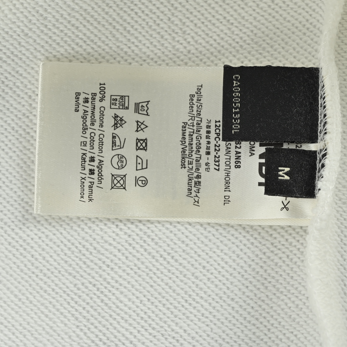 Fendi 芬迪 25Fw 老佛爷贴皮刺绣圆领卫衣-Chinese UA Cheap High Quatity Brand Clothes Bags handbags Sneakers wholesale wholesaler seller from China Factory suppliers Fashion Clothing Shoes best Quality Beautiful Price Fendi 芬迪 25Fw 老佛爷贴皮刺绣圆领卫衣