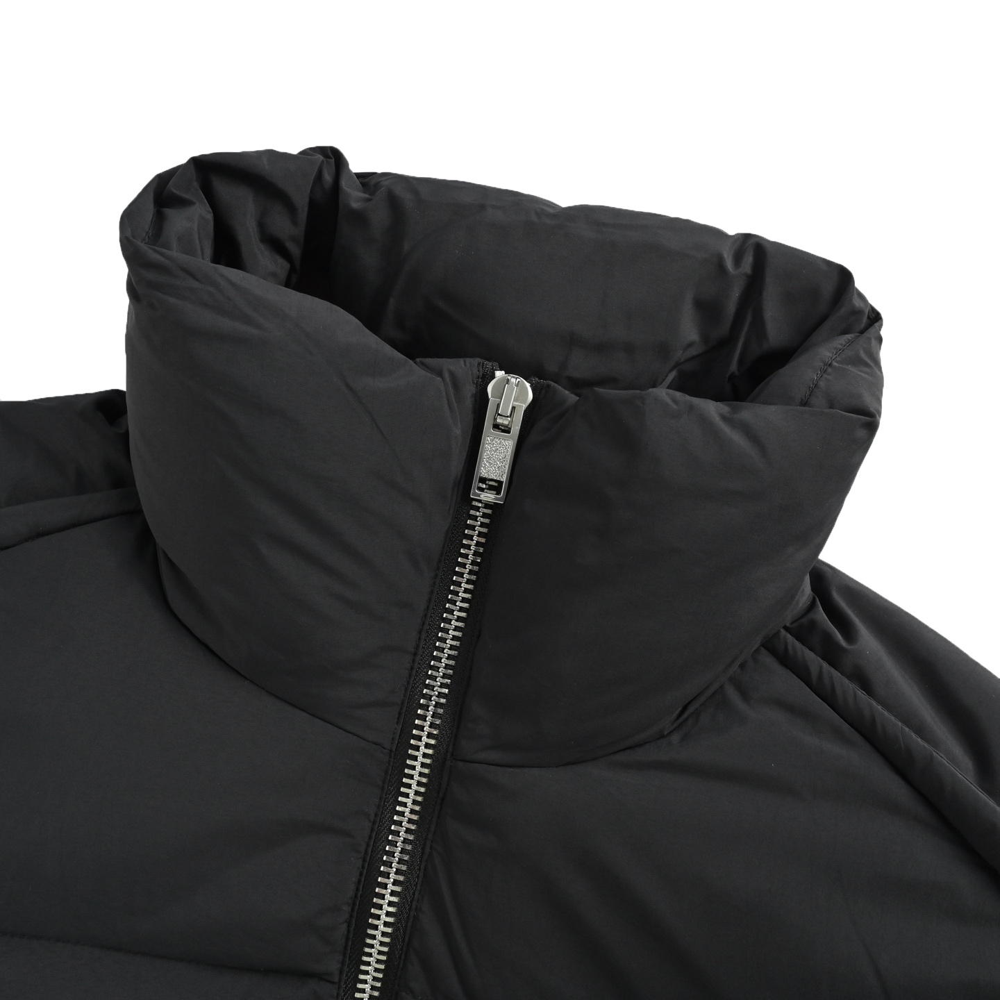 Moncler/蒙口 联名款三条拉链羽绒服