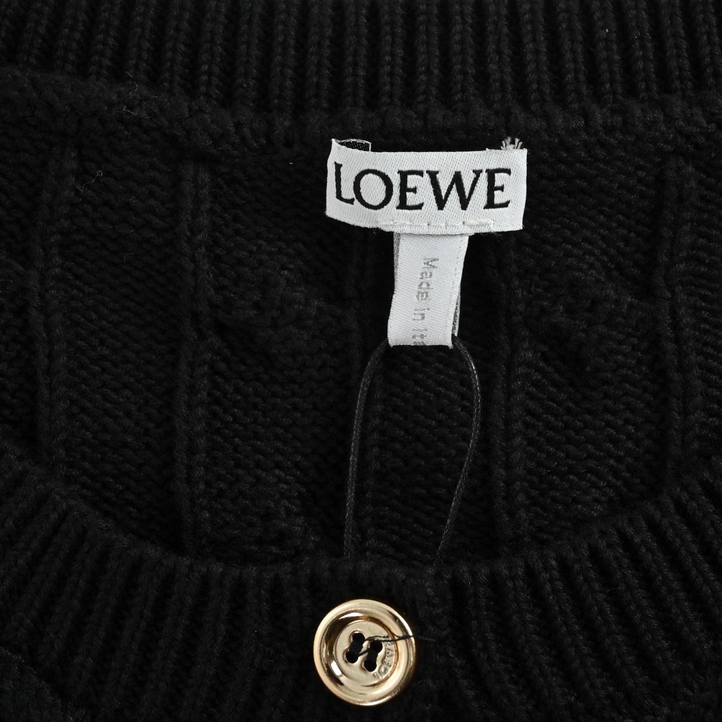 Loewe/罗意威 Anagram 金标刺绣绞花毛衣开衫-莆田鞋,莆田鞋货源,高仿鞋,高仿鞋货源,安福档口,莆田高仿鞋,莆田鞋批发,高仿鞋批发,莆田高仿运动鞋,高仿运动鞋,莆田运动鞋 Loewe/罗意威 Anagram 金标刺绣绞花毛衣开衫