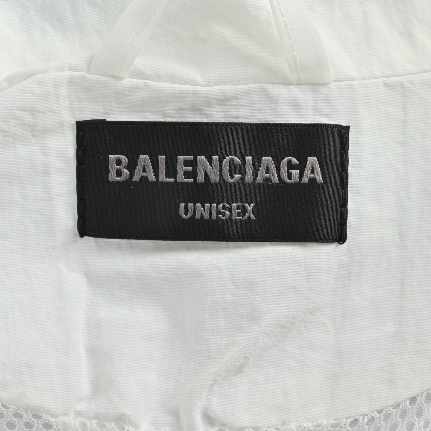 Balenciaga/巴黎世家 25Fw 大半环拼接冲锋衣夹克 白色-莆田鞋,莆田鞋货源,高仿鞋,高仿鞋货源,安福档口,莆田高仿鞋,莆田鞋批发,高仿鞋批发,莆田高仿运动鞋,高仿运动鞋,莆田运动鞋 Balenciaga/巴黎世家 25Fw 大半环拼接冲锋衣夹克 白色