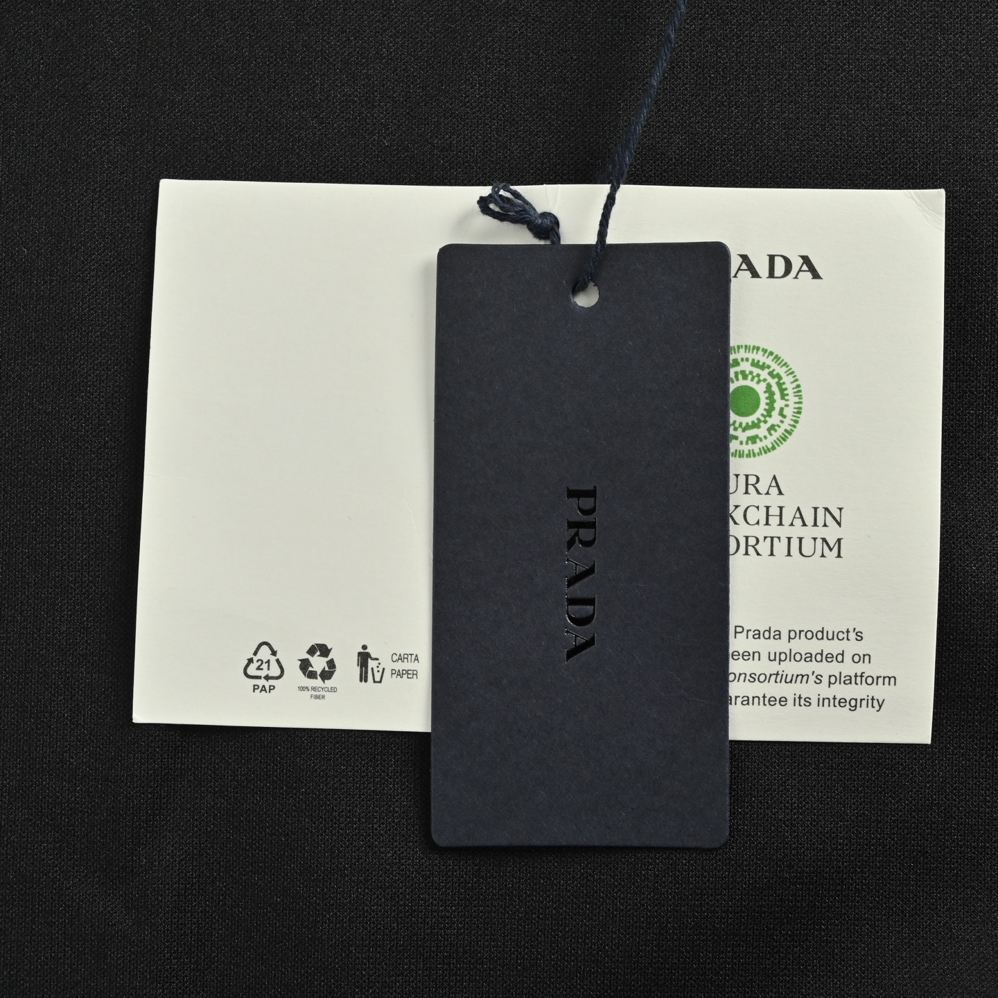 Prada/普拉达 三角标拉链休闲套装夹克外套-莆田鞋,莆田鞋货源,高仿鞋,高仿鞋货源,安福档口,莆田高仿鞋,莆田鞋批发,高仿鞋批发,莆田高仿运动鞋,高仿运动鞋,莆田运动鞋 Prada/普拉达 三角标拉链休闲套装夹克外套