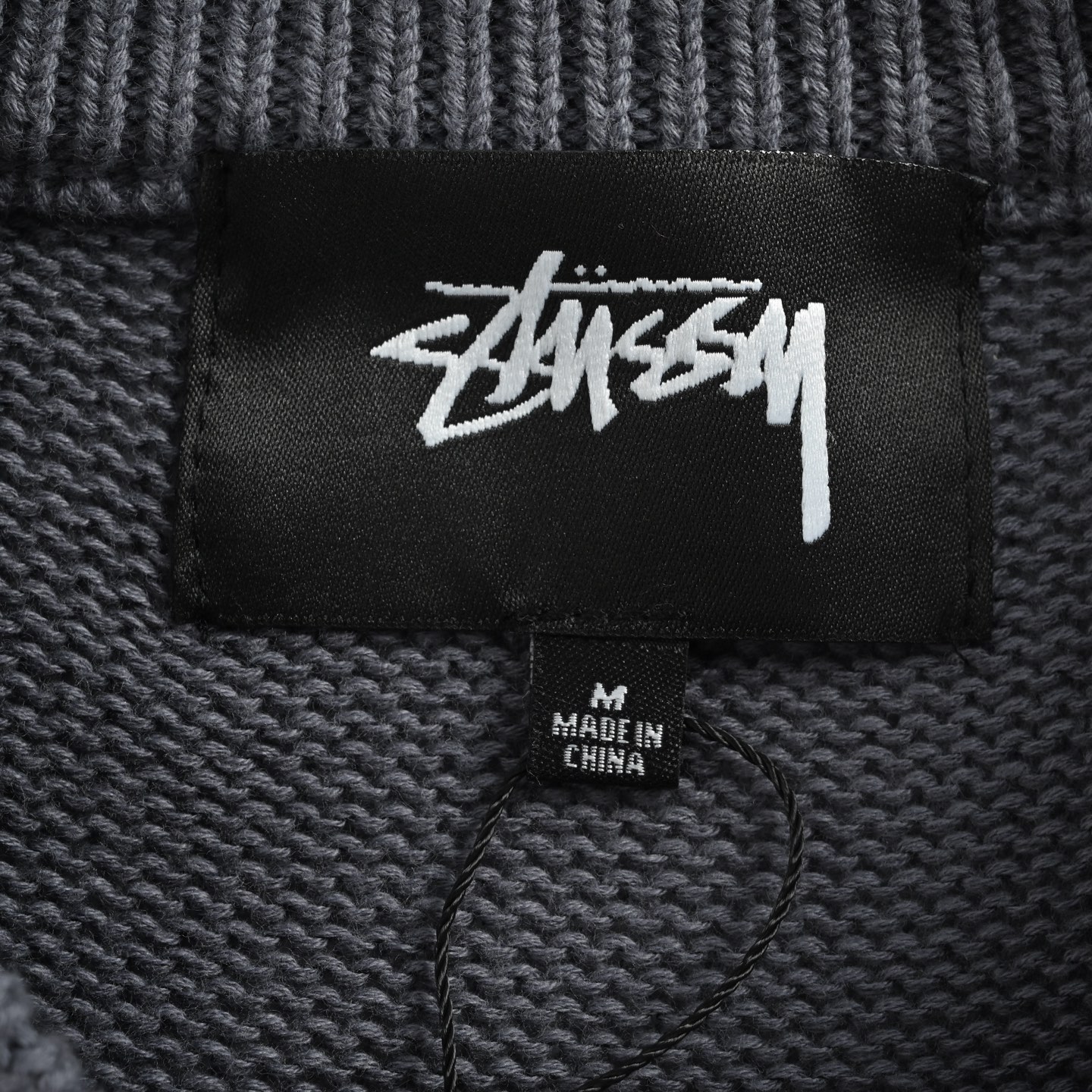 STUSSY/斯图西 25Fw 后背冲浪人印花圆领毛衣-莆田鞋,莆田鞋货源,高仿鞋,高仿鞋货源,安福档口,莆田高仿鞋,莆田鞋批发,高仿鞋批发,莆田高仿运动鞋,高仿运动鞋,莆田运动鞋 STUSSY/斯图西 25Fw 后背冲浪人印花圆领毛衣