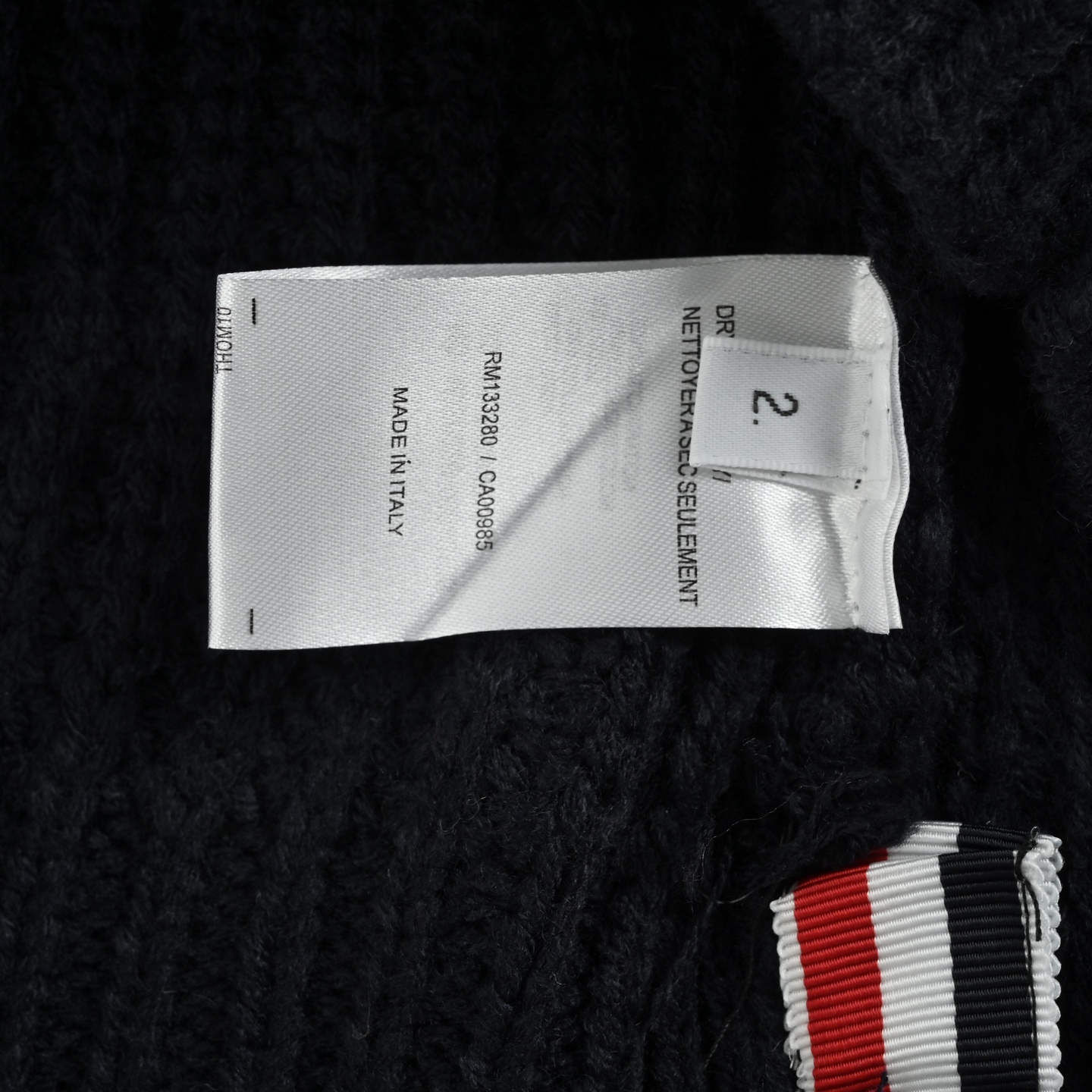 Thom Browne/汤姆布朗 M42粗针四杠开衫毛衣-莆田鞋,莆田鞋货源,高仿鞋,高仿鞋货源,安福档口,莆田高仿鞋,莆田鞋批发,高仿鞋批发,莆田高仿运动鞋,高仿运动鞋,莆田运动鞋 Thom Browne/汤姆布朗 M42粗针四杠开衫毛衣