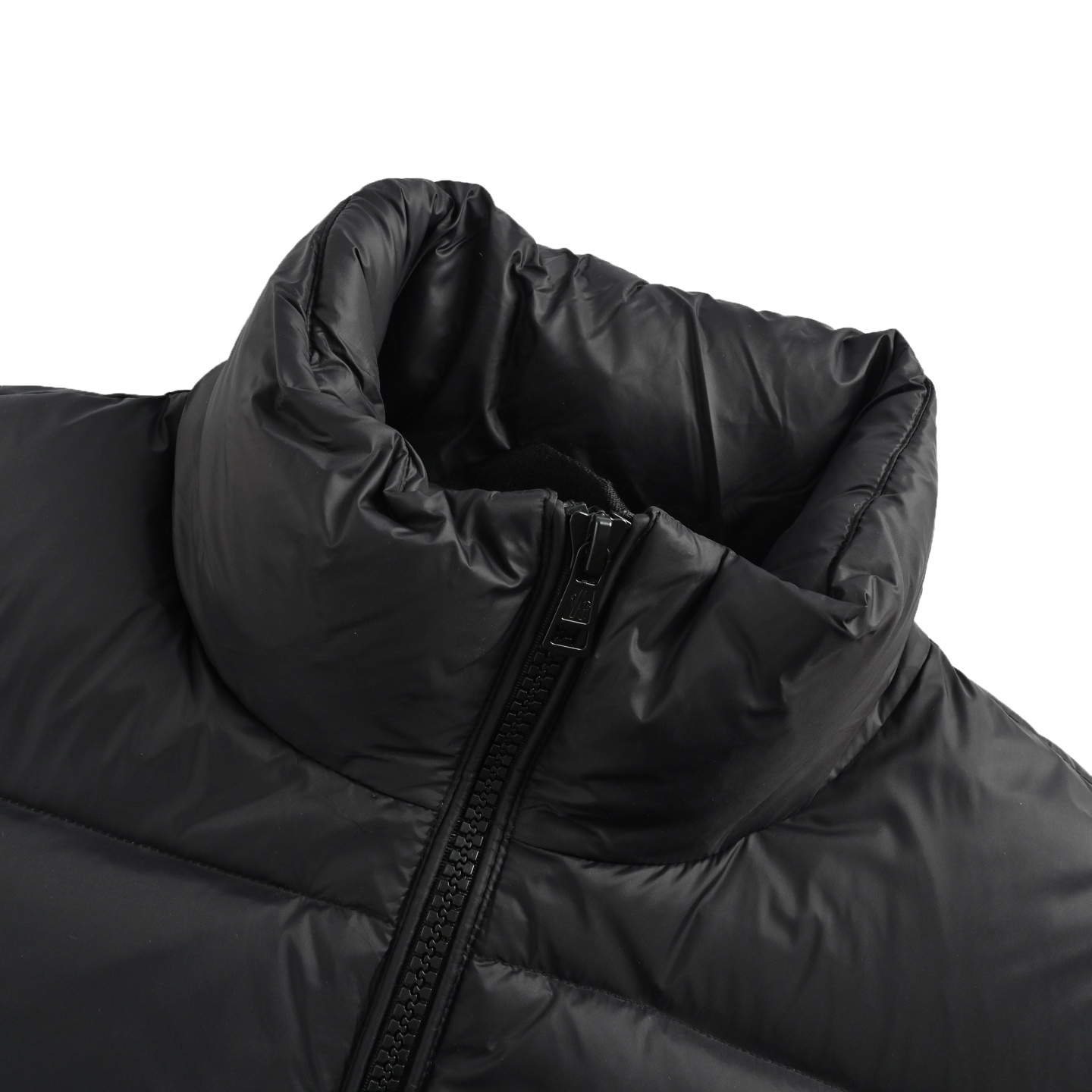 Moncler/蒙口 经典大标羽绒服 蒙口 24Fw 采用80绒羽绒