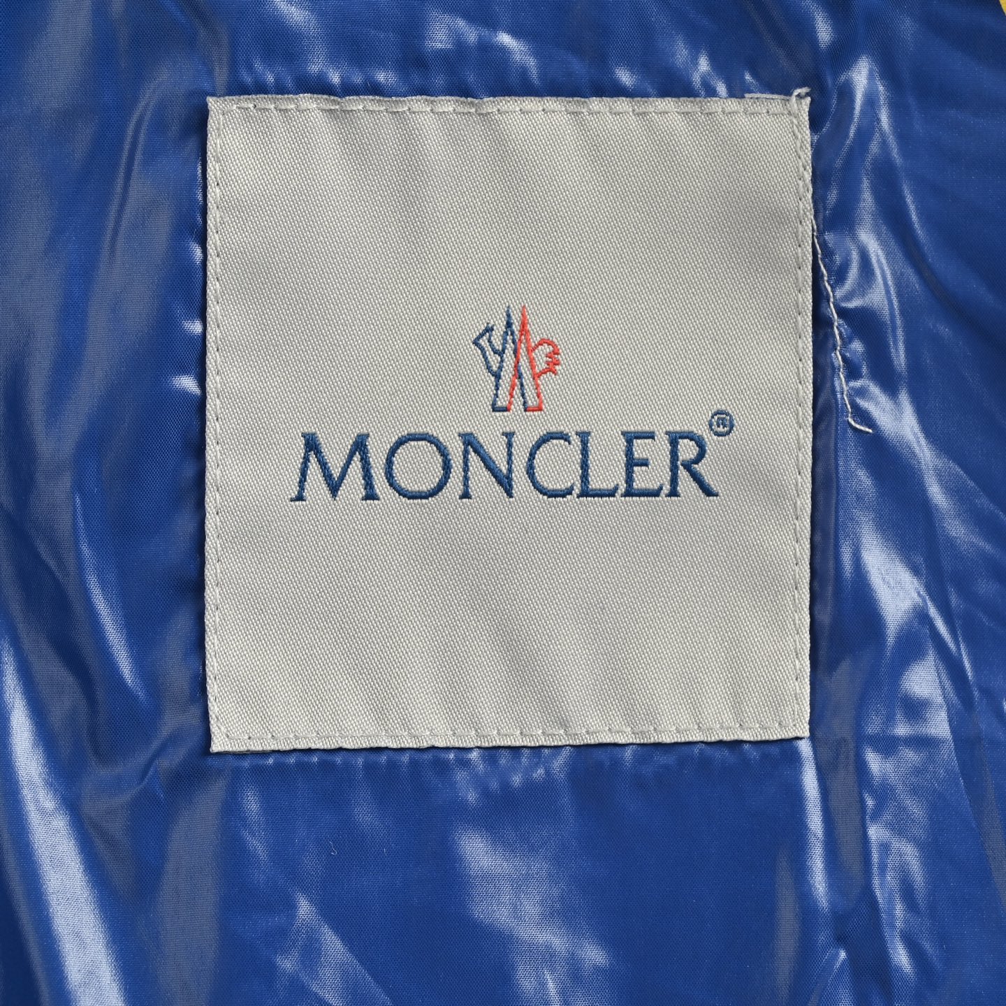 Moncler & Palm Angels 联名款Haunani系列羽绒服-莆田鞋,莆田鞋货源,高仿鞋,高仿鞋货源,安福档口,莆田高仿鞋,莆田鞋批发,高仿鞋批发,莆田高仿运动鞋,高仿运动鞋,莆田运动鞋 Moncler & Palm Angels 联名款Haunani系列羽绒服