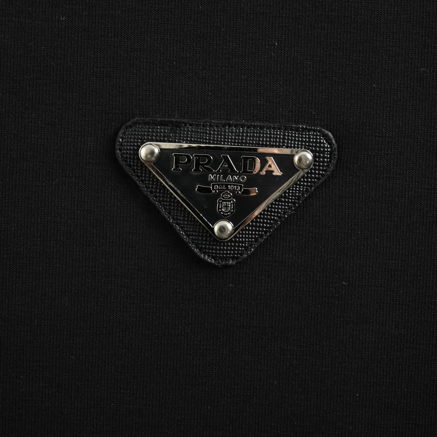 Prada/普拉达 胸口三角标空气层圆领卫衣-莆田鞋,莆田鞋货源,高仿鞋,高仿鞋货源,安福档口,莆田高仿鞋,莆田鞋批发,高仿鞋批发,莆田高仿运动鞋,高仿运动鞋,莆田运动鞋 Prada/普拉达 胸口三角标空气层圆领卫衣