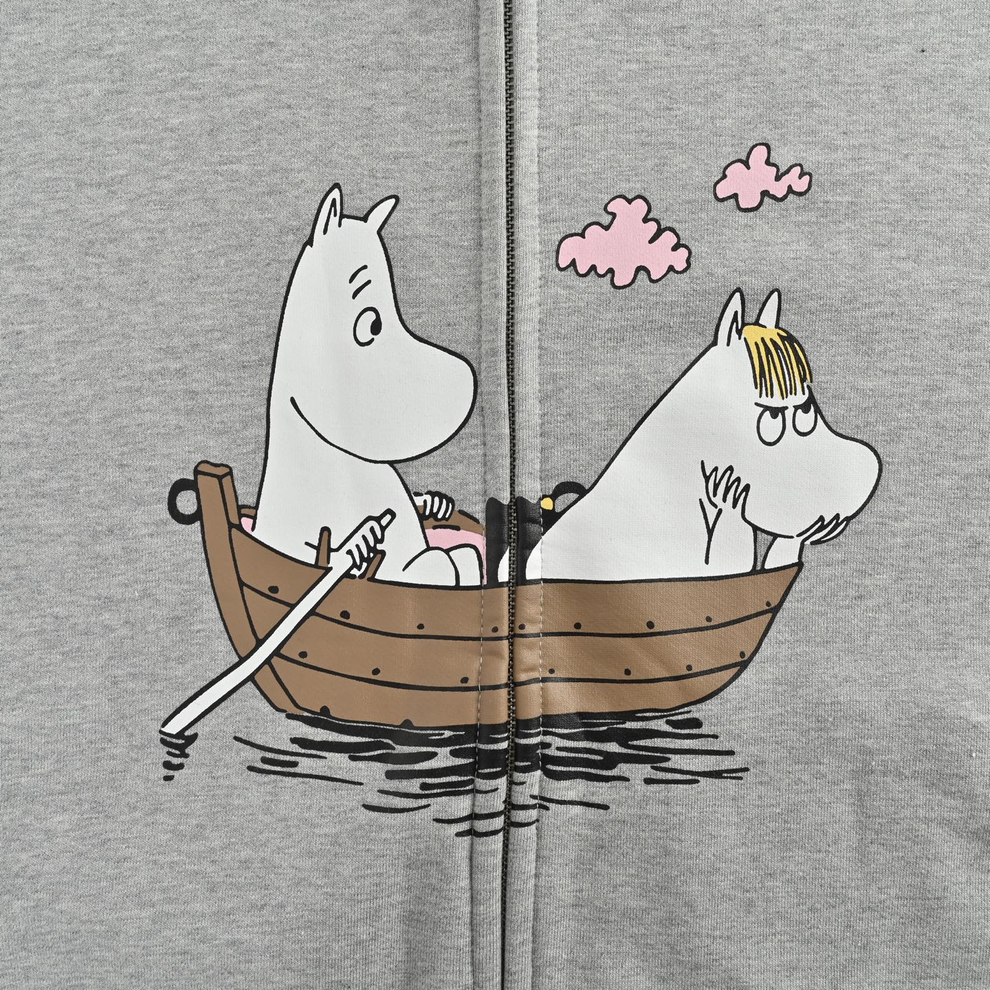Acne Studios & Moomin卡通印花拉链连帽卫衣-莆田鞋,莆田鞋货源,高仿鞋,高仿鞋货源,安福档口,莆田高仿鞋,莆田鞋批发,高仿鞋批发,莆田高仿运动鞋,高仿运动鞋,莆田运动鞋 Acne Studios & Moomin卡通印花拉链连帽卫衣
