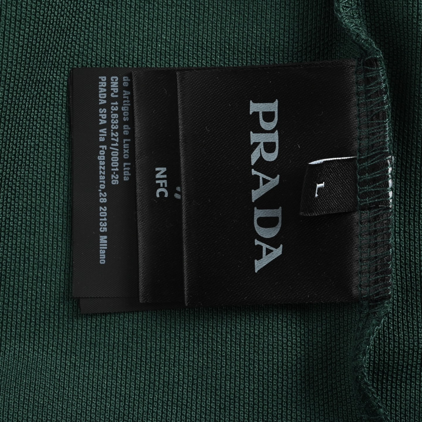 Prada/普拉达 拼接布标假两件Polo长袖-莆田鞋,莆田鞋货源,高仿鞋,高仿鞋货源,安福档口,莆田高仿鞋,莆田鞋批发,高仿鞋批发,莆田高仿运动鞋,高仿运动鞋,莆田运动鞋 Prada/普拉达 拼接布标假两件Polo长袖