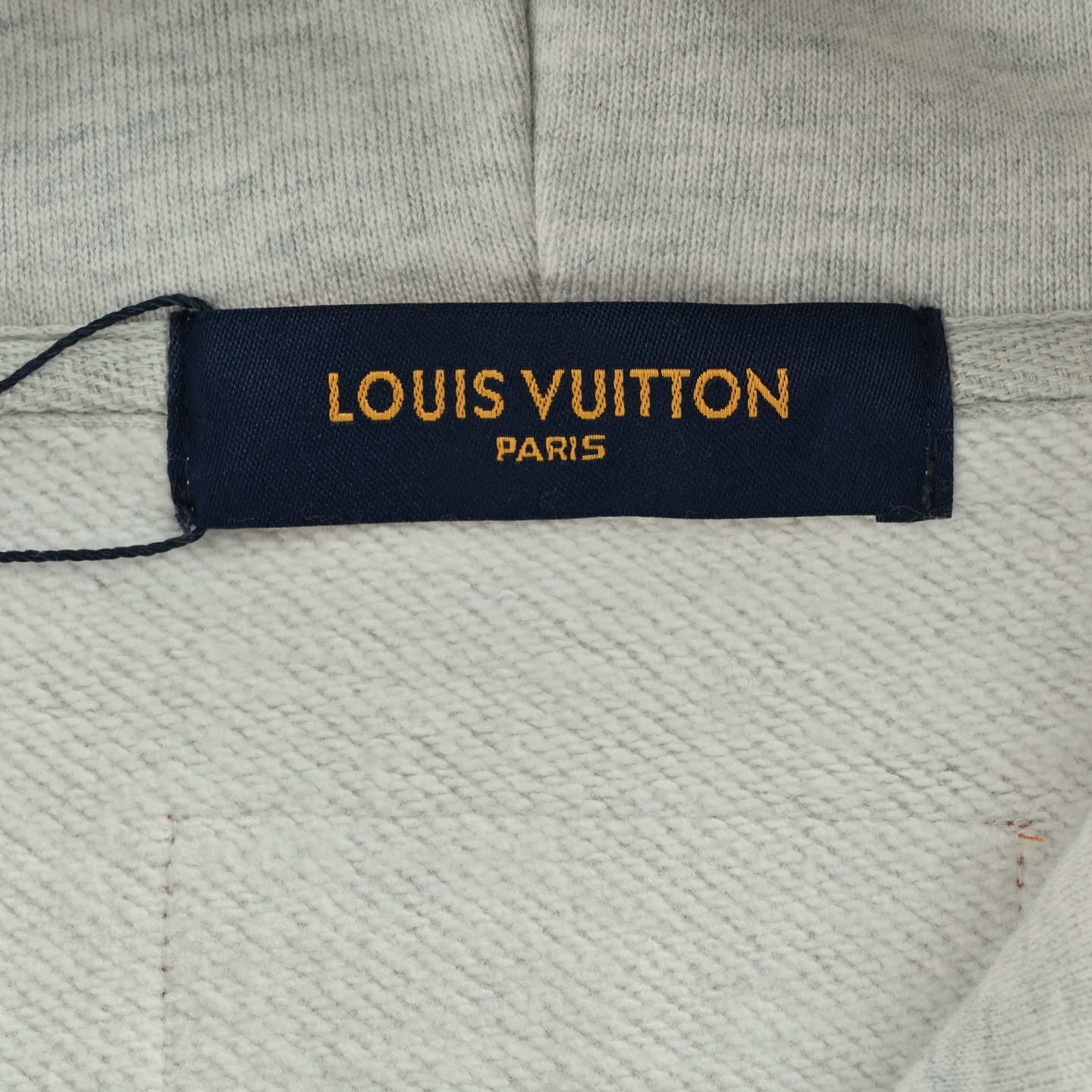 Louis Vuitton/路易威登 25Fw 暗纹老花拼接刺绣连帽卫衣-莆田鞋,莆田鞋货源,高仿鞋,高仿鞋货源,安福档口,莆田高仿鞋,莆田鞋批发,高仿鞋批发,莆田高仿运动鞋,高仿运动鞋,莆田运动鞋 Louis Vuitton/路易威登 25Fw 暗纹老花拼接刺绣连帽卫衣
