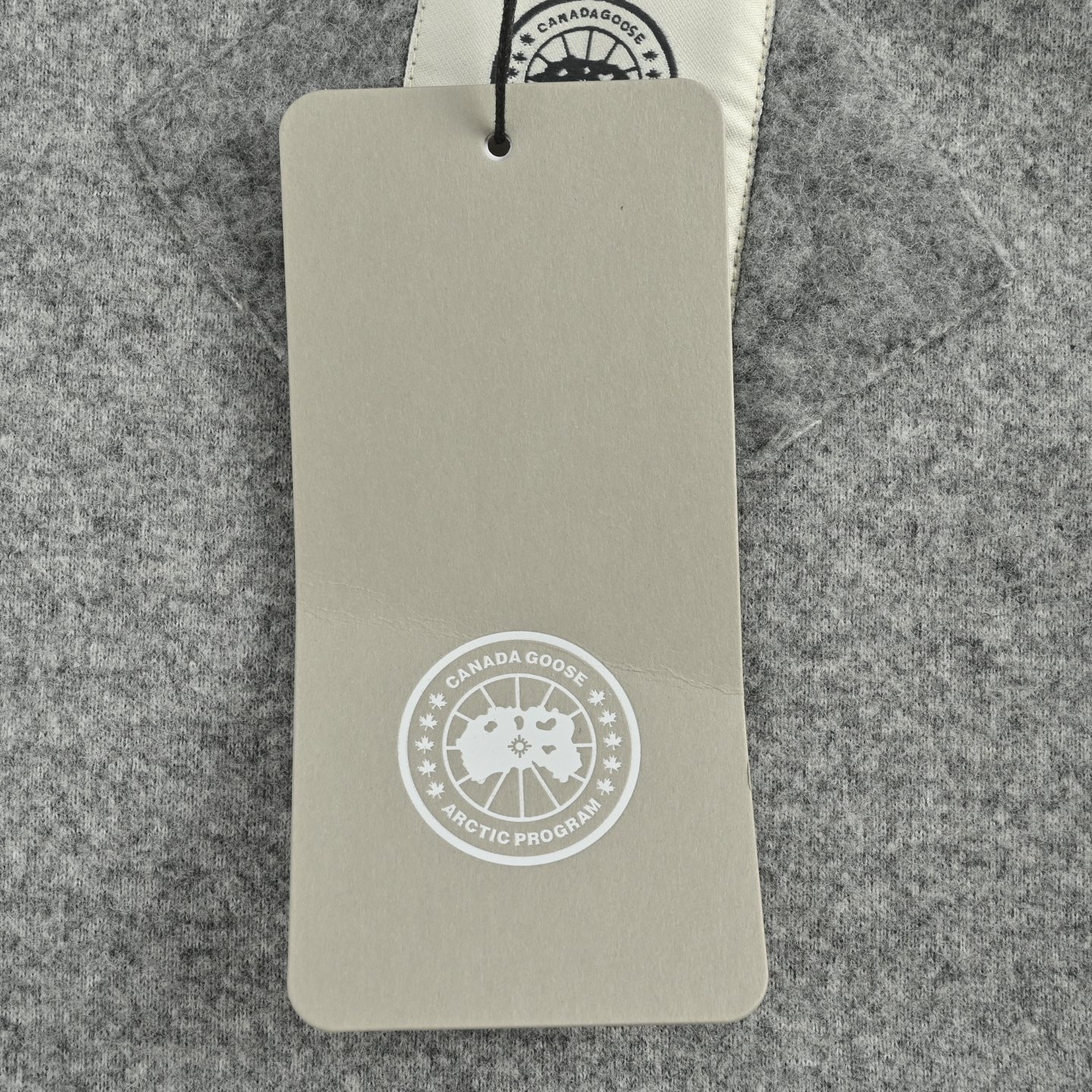 Canada Goose/加拿大鹅 纯色立领羊绒绒夹克外套