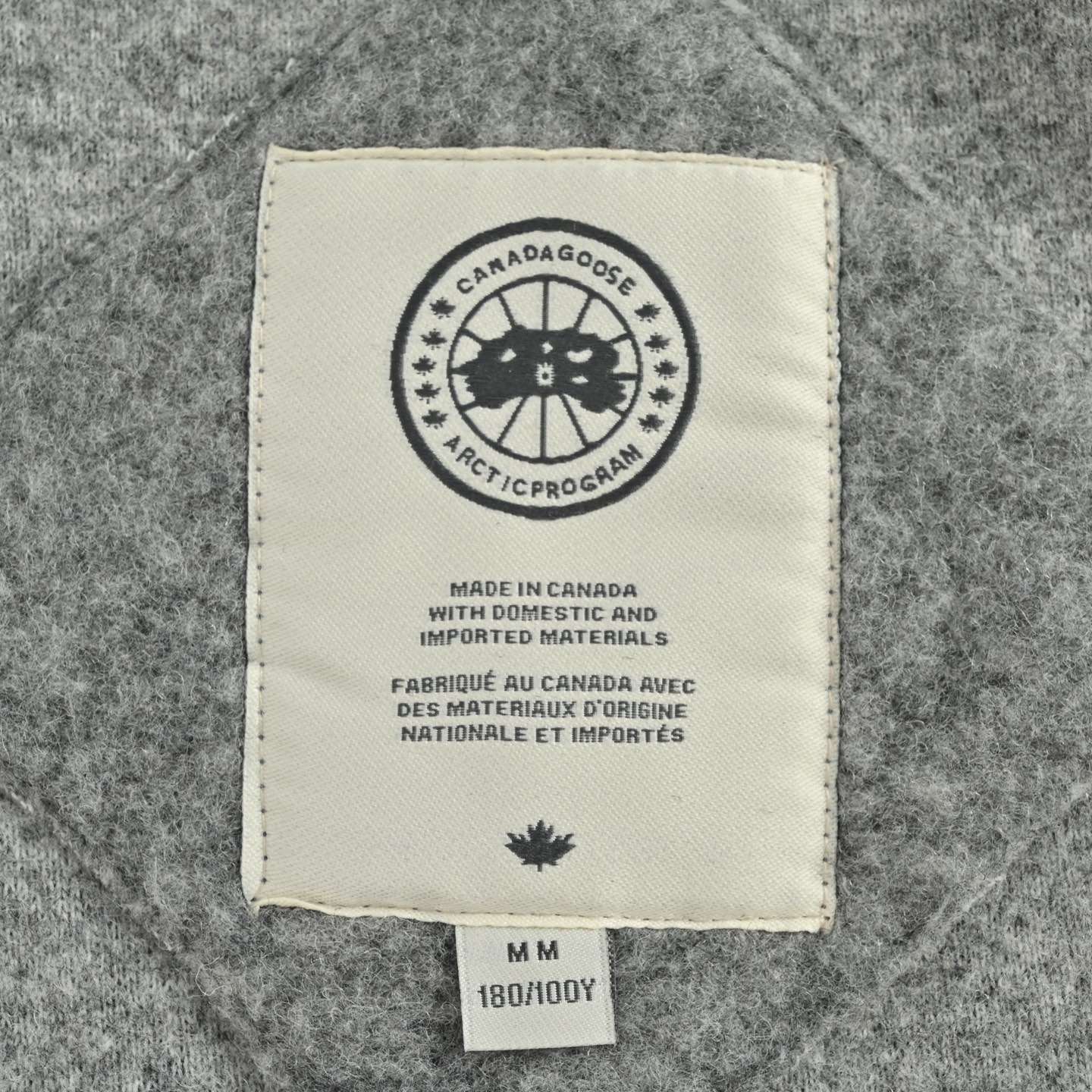 Canada Goose/加拿大鹅 纯色立领羊绒绒夹克外套