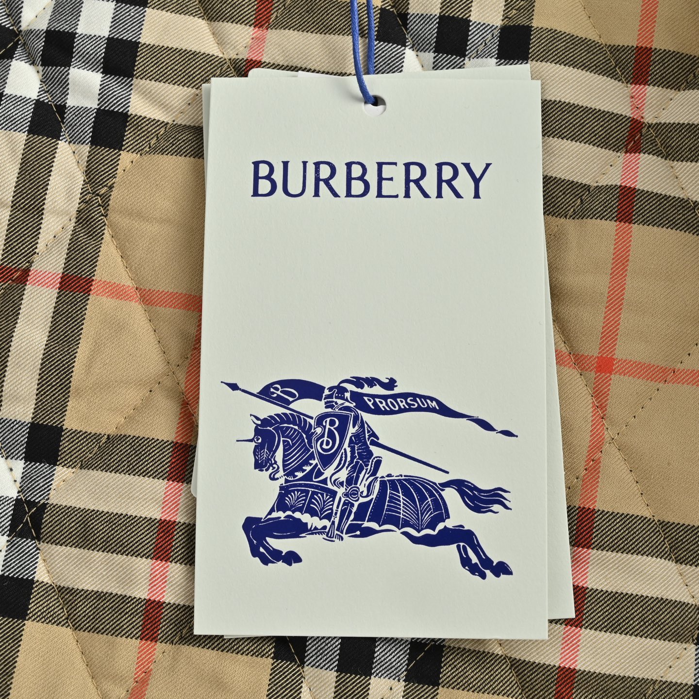 Burberry/巴宝莉 菱形绗缝夹克棉服外套-莆田鞋,莆田鞋货源,高仿鞋,高仿鞋货源,安福档口,莆田高仿鞋,莆田鞋批发,高仿鞋批发,莆田高仿运动鞋,高仿运动鞋,莆田运动鞋 Burberry/巴宝莉 菱形绗缝夹克棉服外套