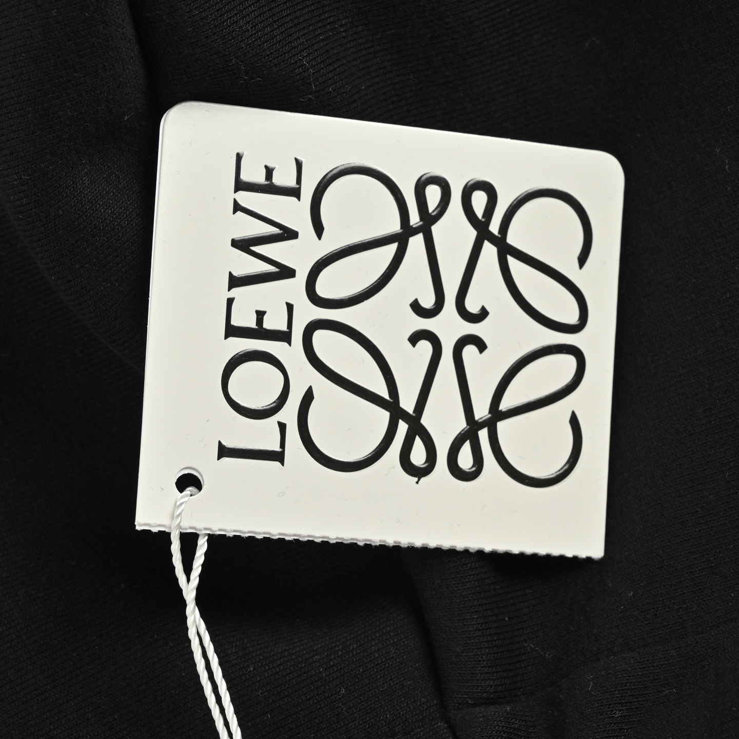 Loewe/罗意威 25Fw 昂跑联名口袋徽标连帽卫衣 罗意威昂跑联名款-莆田鞋,莆田鞋货源,高仿鞋,高仿鞋货源,安福档口,莆田高仿鞋,莆田鞋批发,高仿鞋批发,莆田高仿运动鞋,高仿运动鞋,莆田运动鞋 Loewe/罗意威 25Fw 昂跑联名口袋徽标连帽卫衣 罗意威昂跑联名款