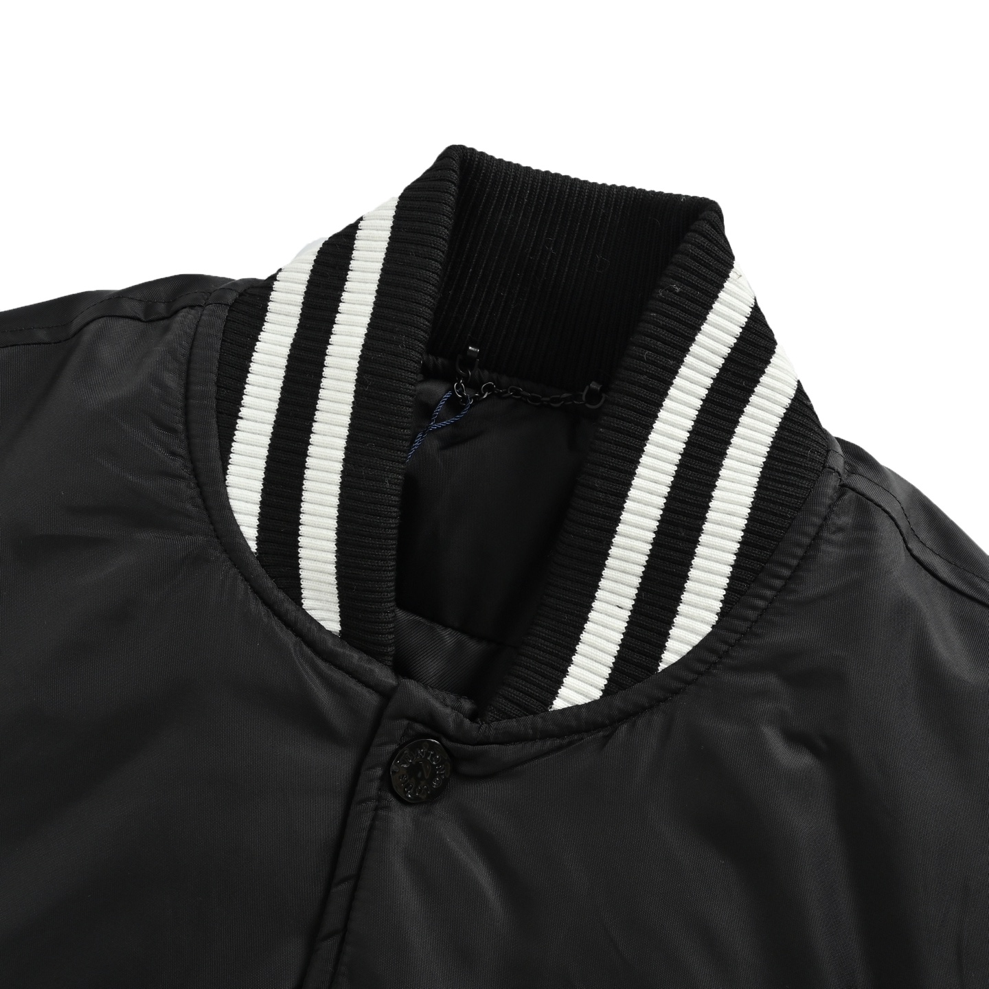 LouisVuitton/路易威登 24Fw 烫钻刺绣锦纶棉服棒球夹克-莆田鞋,莆田鞋货源,高仿鞋,高仿鞋货源,安福档口,莆田高仿鞋,莆田鞋批发,高仿鞋批发,莆田高仿运动鞋,高仿运动鞋,莆田运动鞋 LouisVuitton/路易威登 24Fw 烫钻刺绣锦纶棉服棒球夹克