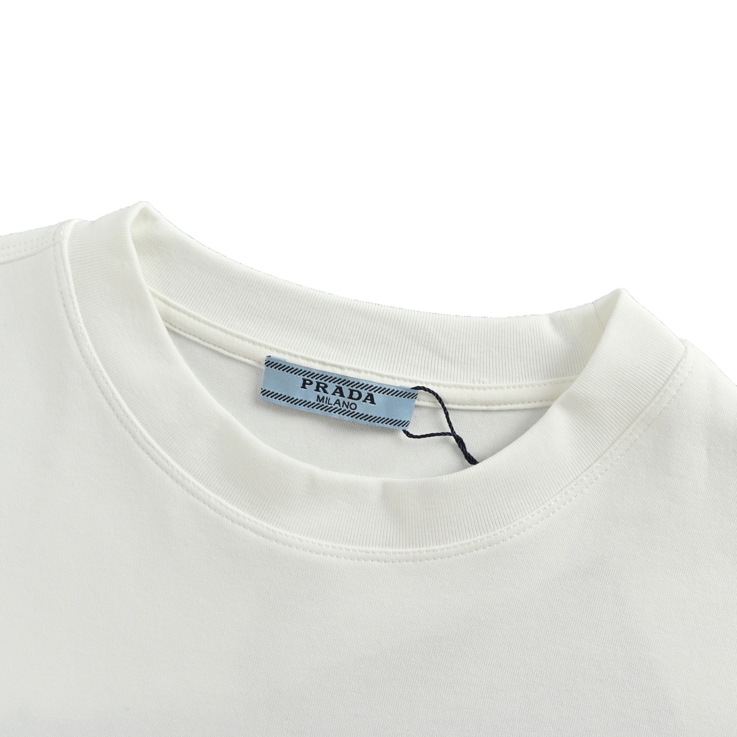 Prada/普拉达 25Fw 后背大logo徽标签名刺绣长袖T恤 黑色 白色
