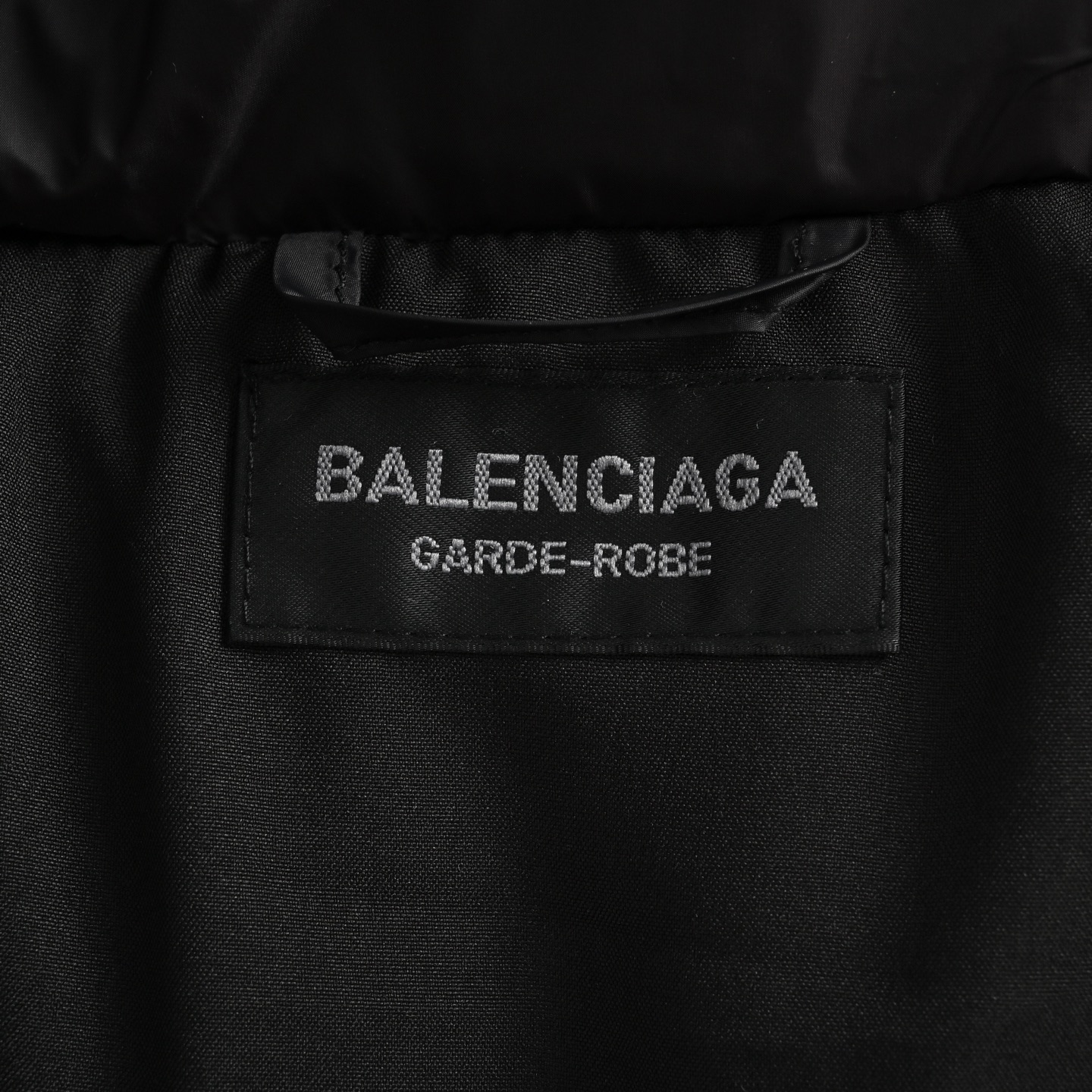 Balenciaga/巴黎世家 25Fw 圆环小标棉服外套
