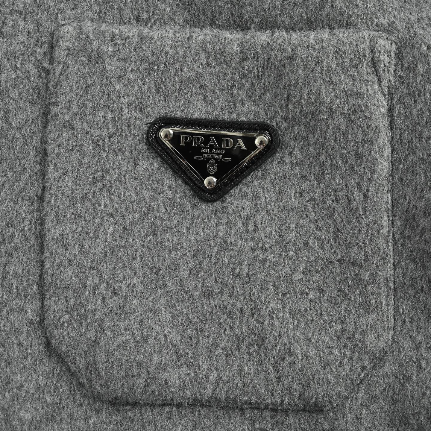 Prada/普拉达 羊绒三角标衬衫夹克外套 灰色