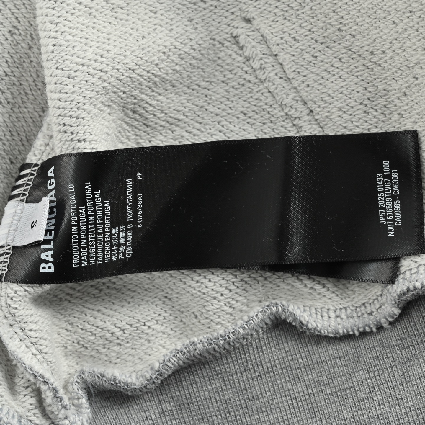 Balenciaga/巴黎世家 25Fw 贴皮字母刺绣拉链连帽外套