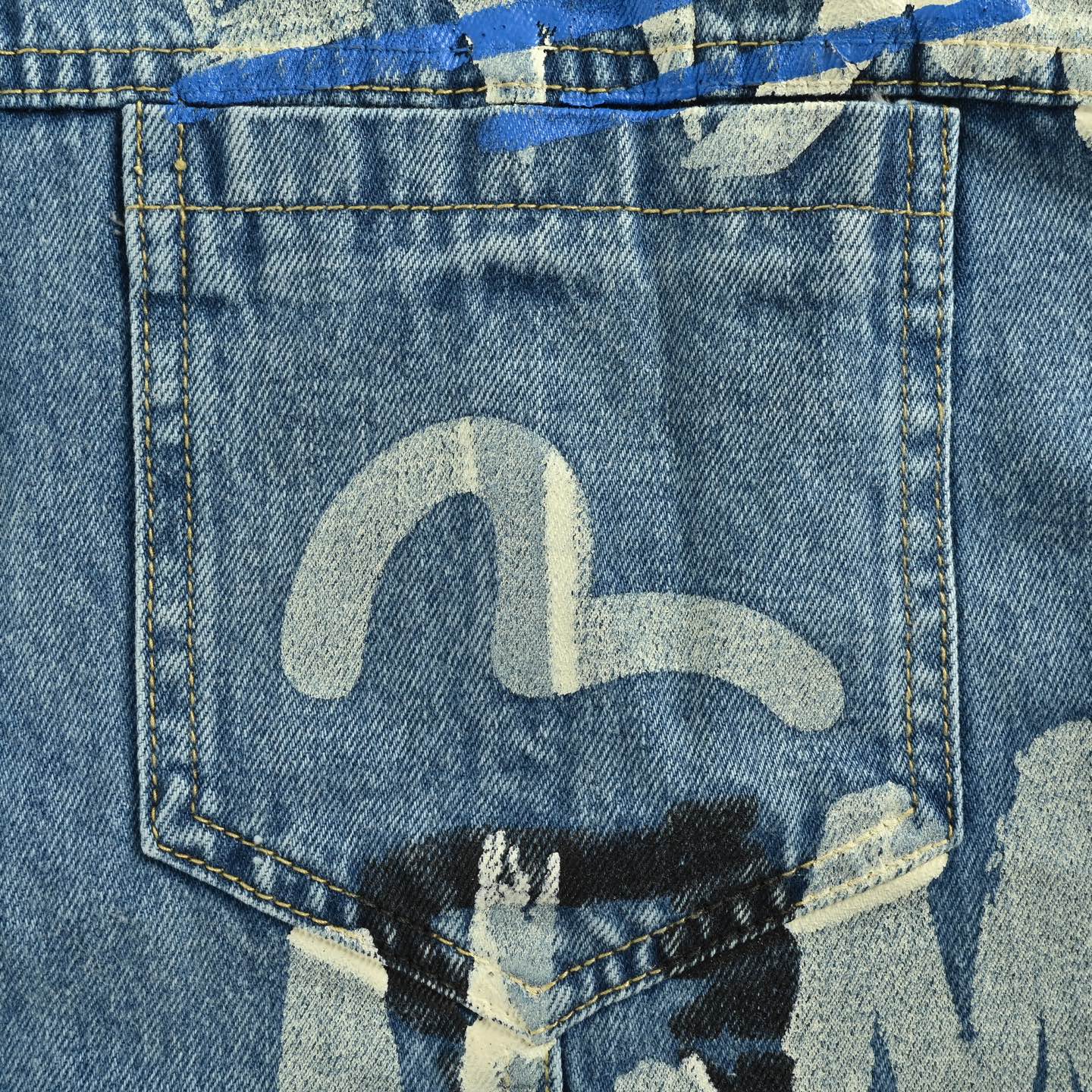 Evisu/福神 25Fw 涂鸦字母印花连帽牛仔外套-莆田鞋,莆田鞋货源,高仿鞋,高仿鞋货源,安福档口,莆田高仿鞋,莆田鞋批发,高仿鞋批发,莆田高仿运动鞋,高仿运动鞋,莆田运动鞋 Evisu/福神 25Fw 涂鸦字母印花连帽牛仔外套