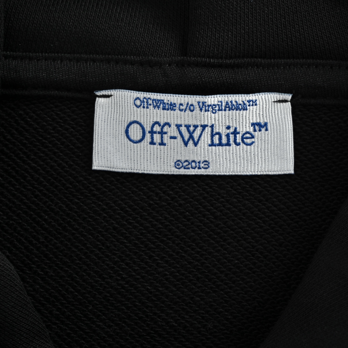 OFF WHITE CO VIRGIL 24Fw OFF波纹船锚箭头刺绣连帽卫衣-莆田鞋,莆田鞋货源,高仿鞋,高仿鞋货源,安福档口,莆田高仿鞋,莆田鞋批发,高仿鞋批发,莆田高仿运动鞋,高仿运动鞋,莆田运动鞋 OFF WHITE CO VIRGIL 24Fw OFF波纹船锚箭头刺绣连帽卫衣