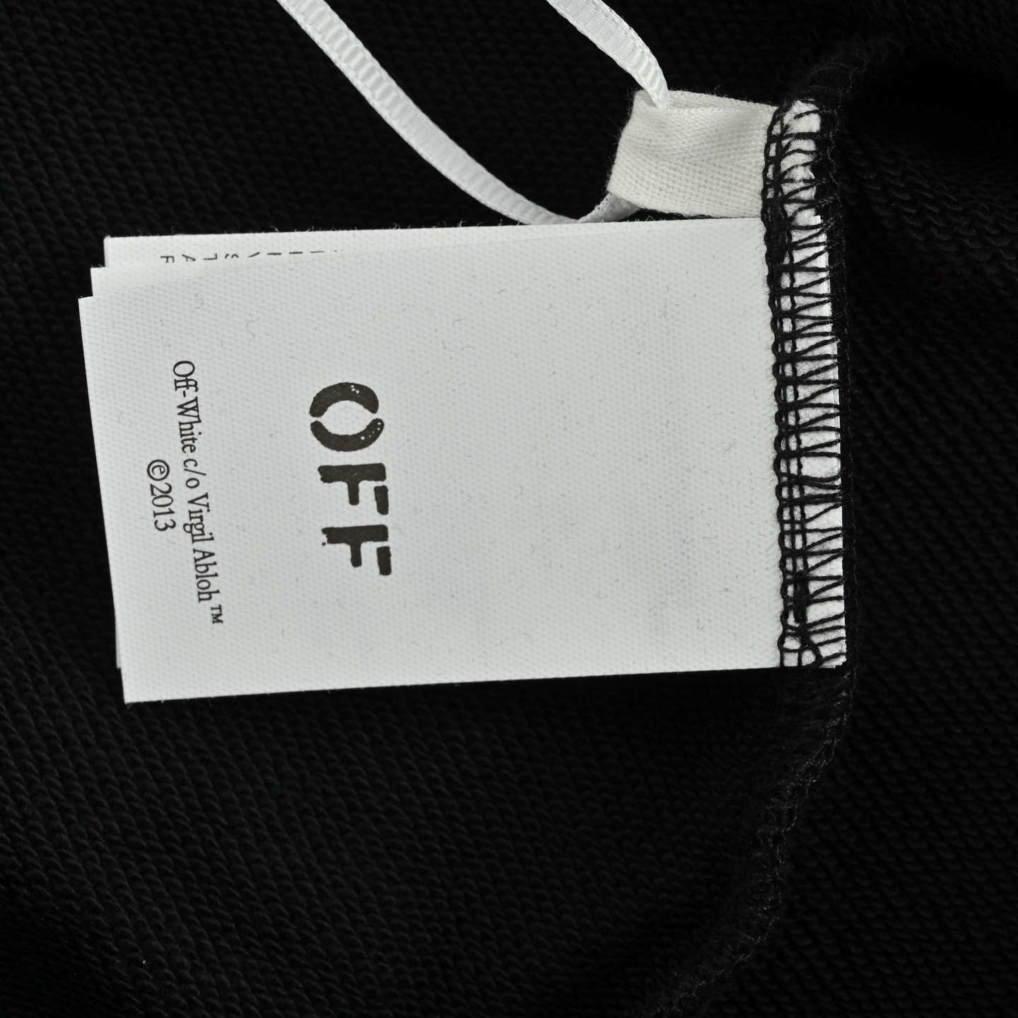 OFF WHITE CO VIRGIL 24Fw OFF波纹船锚箭头刺绣连帽卫衣-莆田鞋,莆田鞋货源,高仿鞋,高仿鞋货源,安福档口,莆田高仿鞋,莆田鞋批发,高仿鞋批发,莆田高仿运动鞋,高仿运动鞋,莆田运动鞋 OFF WHITE CO VIRGIL 24Fw OFF波纹船锚箭头刺绣连帽卫衣