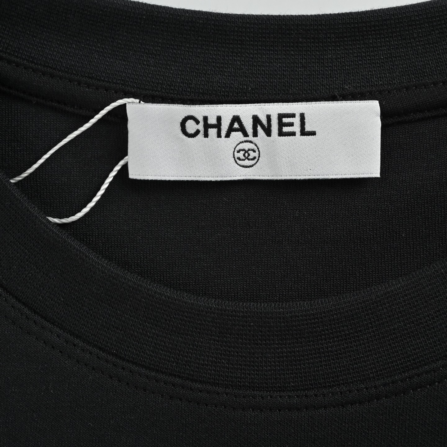 Chanel/香奈儿 25Fw 织锦双C贴布刺绣长袖T恤
