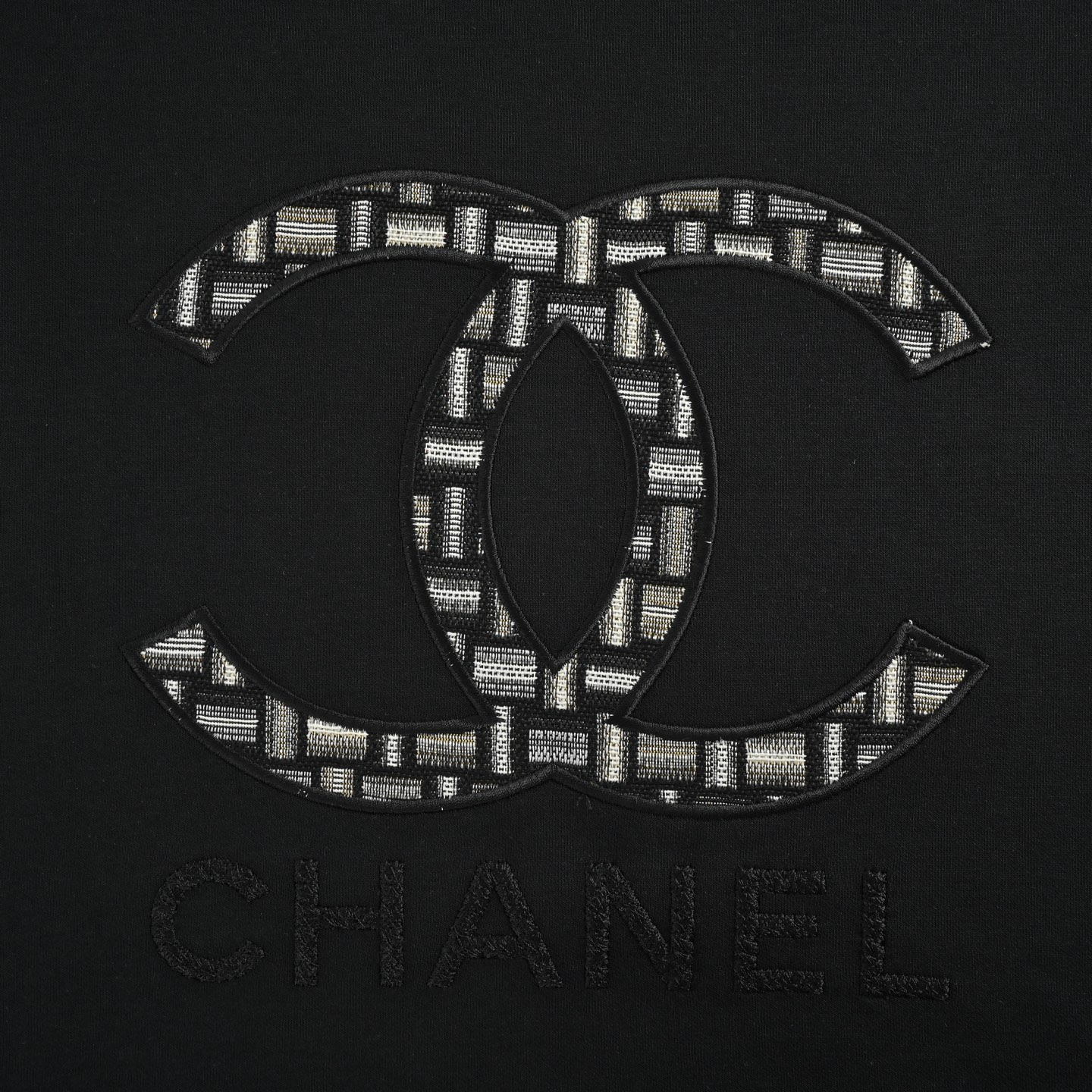 Chanel/香奈儿 25Fw 织锦双C贴布刺绣长袖T恤