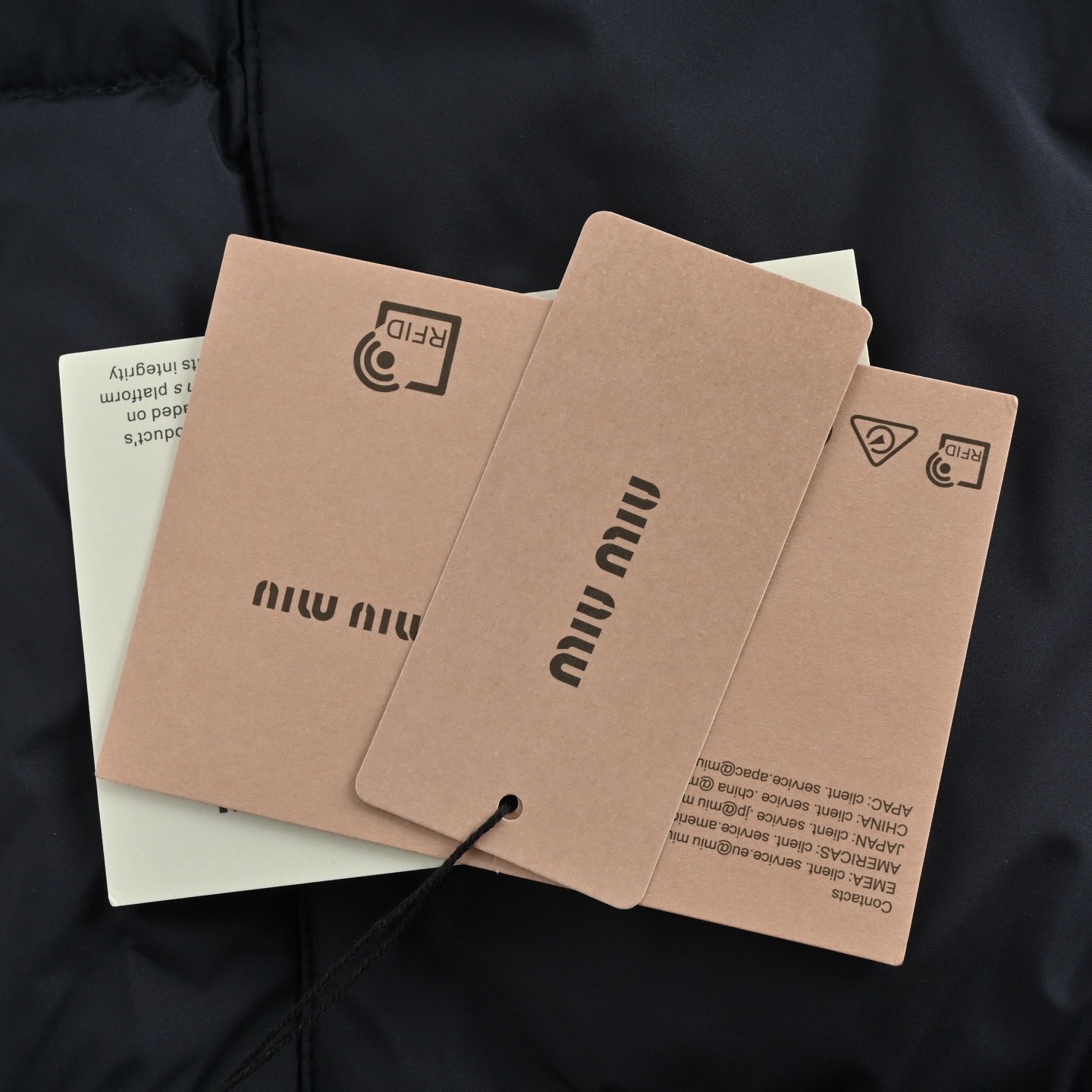 Miu Miu/缪缪 25Fw 小标双面穿羽绒服