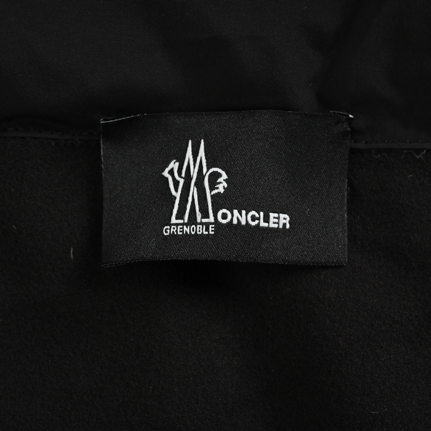 Moncler & RICK OWENS 蒙口RO联名款拼接袖连帽羽绒服