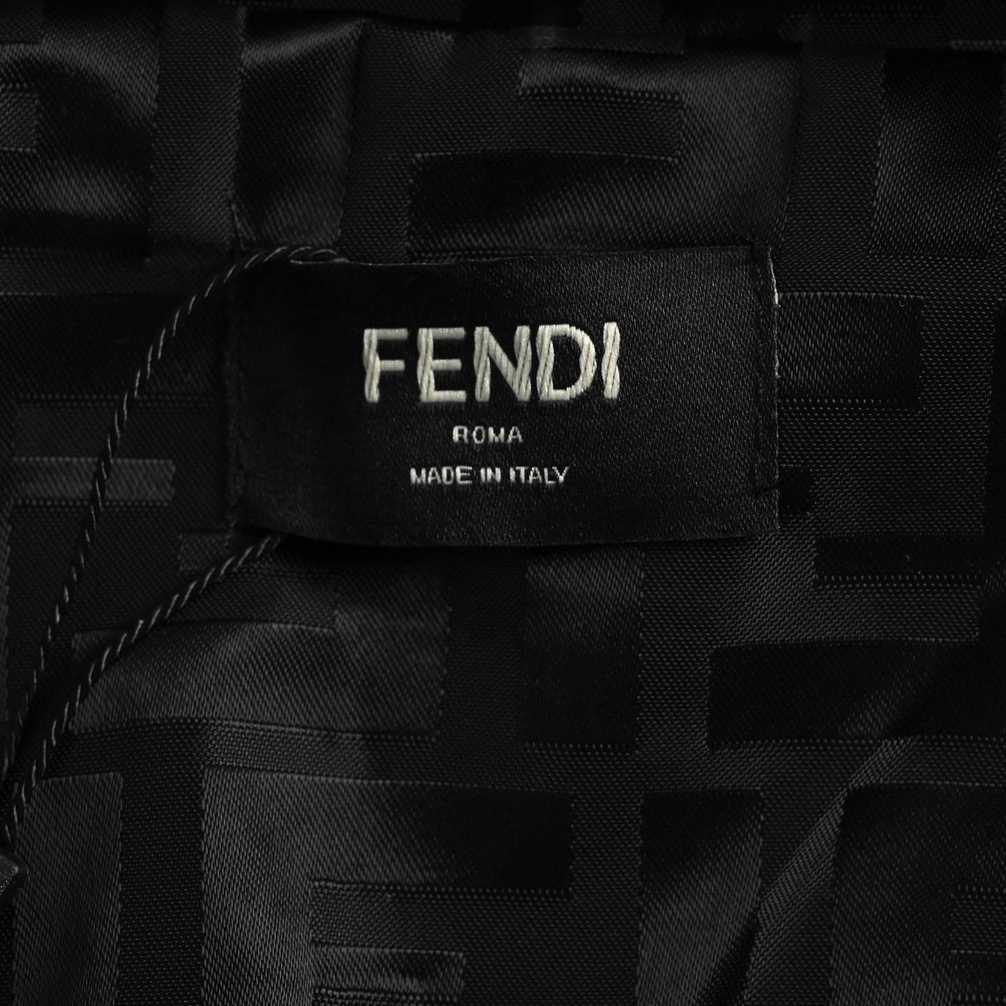 Fendi/芬迪 老花FF满印压胶风衣拉链外套