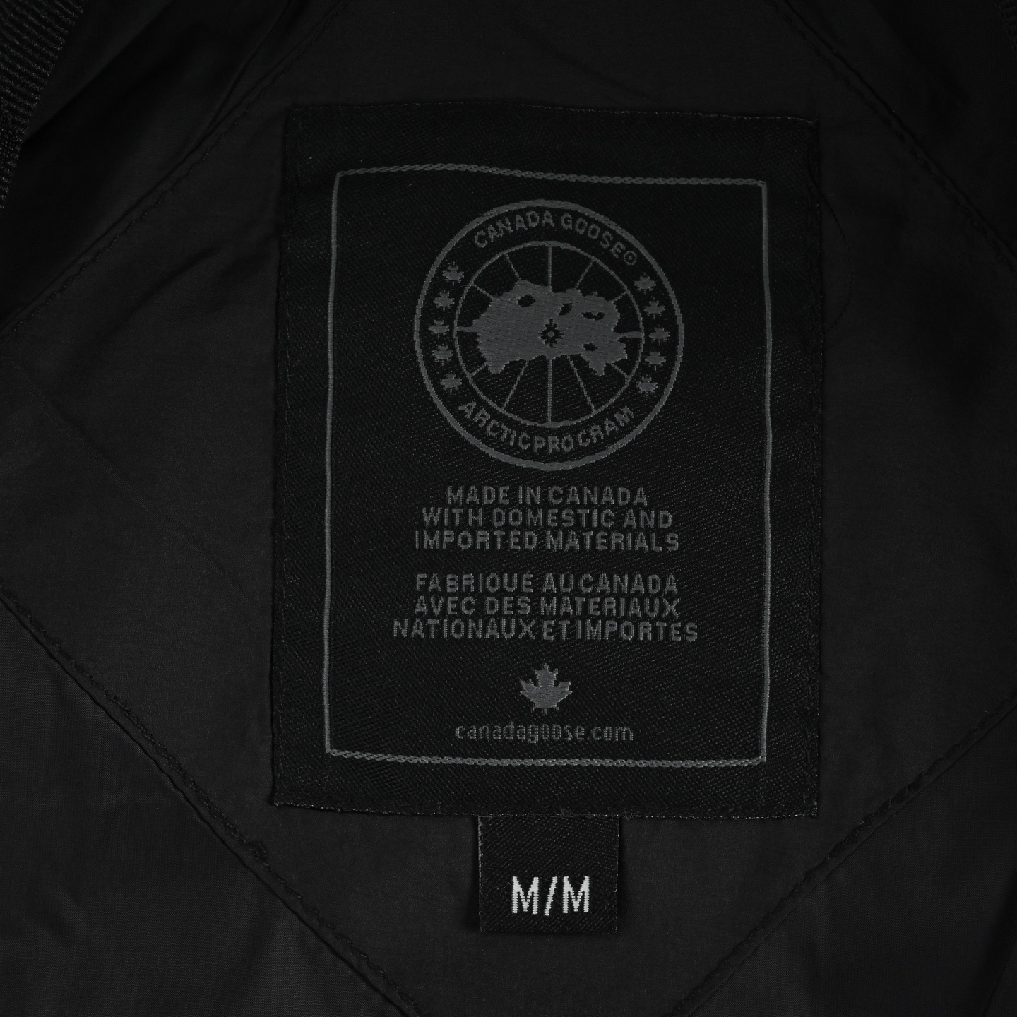 Canada Goose/加拿大鹅 黑标刺绣连帽羽绒服