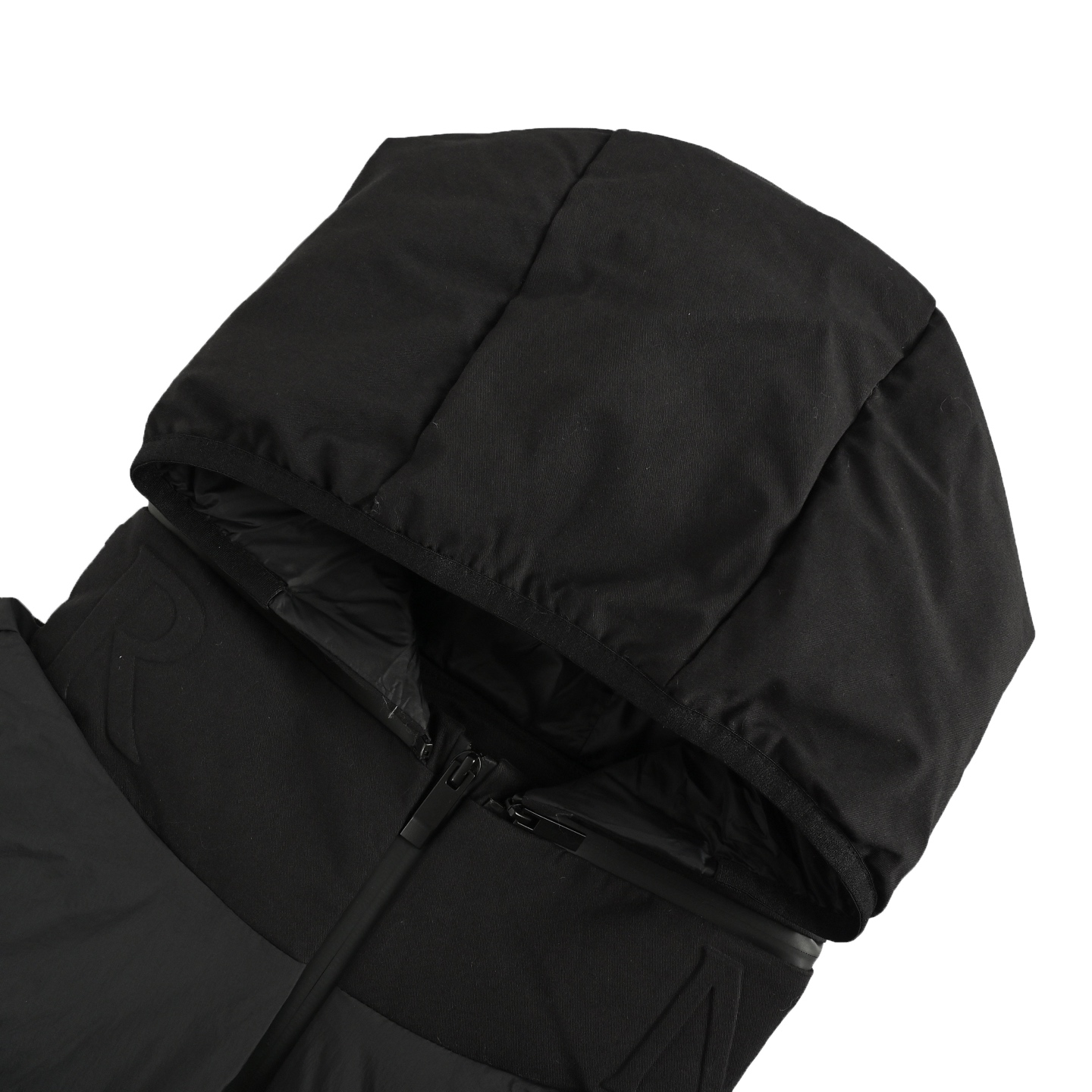 Moncler/蒙口 25Fw 硅胶章仔羽绒马甲
